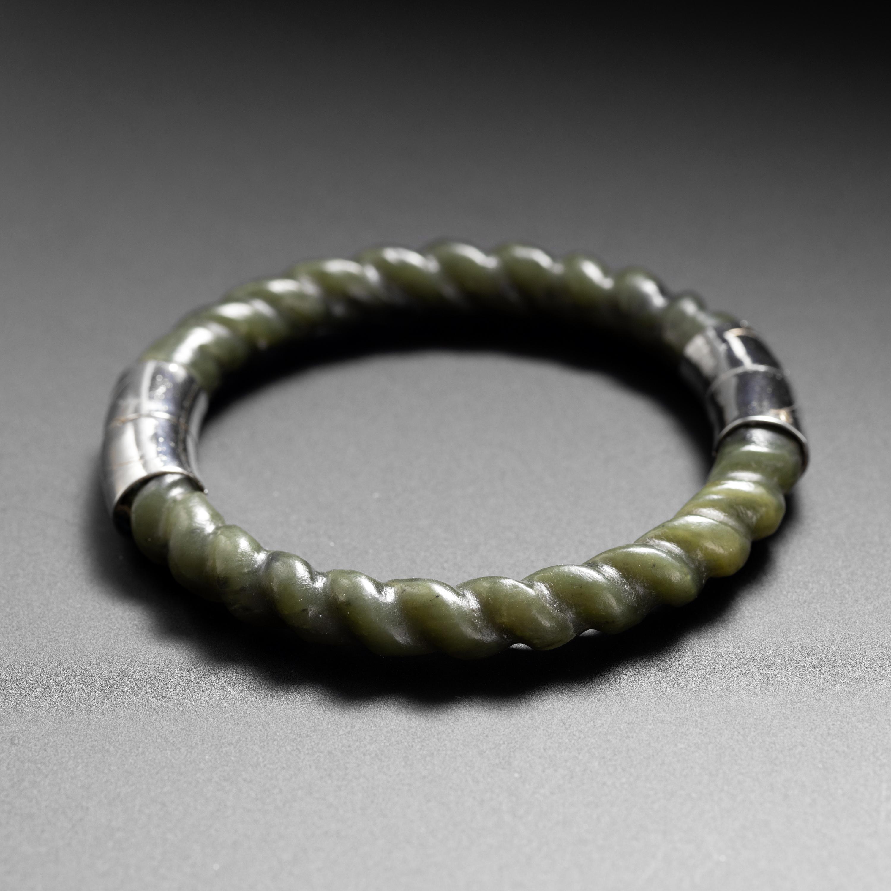 Artisan Nephrite Jade Bangle Twisted Rope Motif Mid-Century For Sale