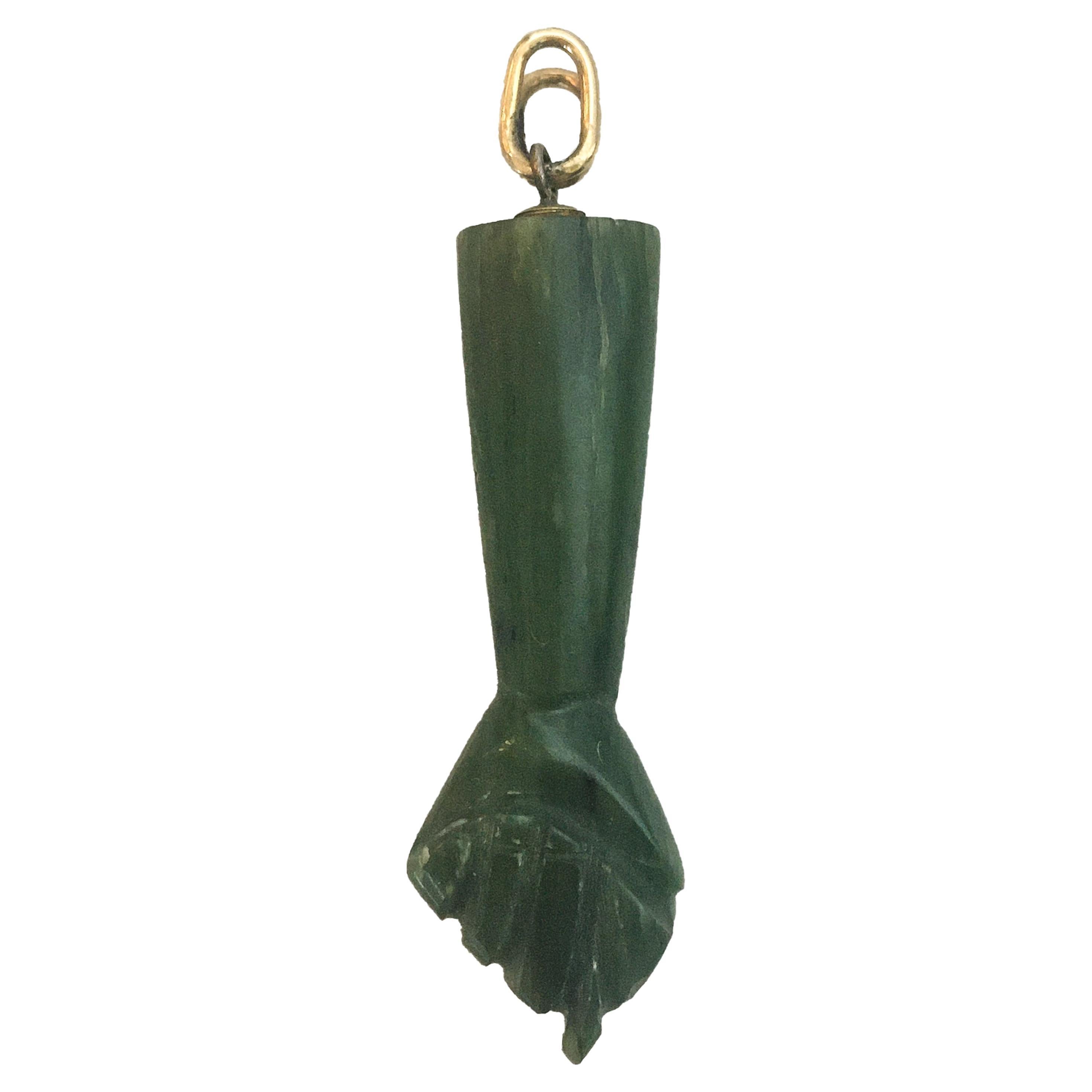 Mano Figa Nephrite Jade Charm Pendant For Sale