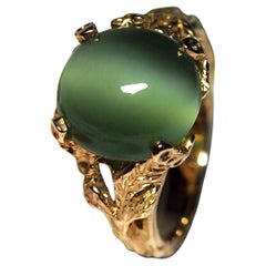 Bague chats effet chatoyant en or et jade néphrite verte style Art nouveau