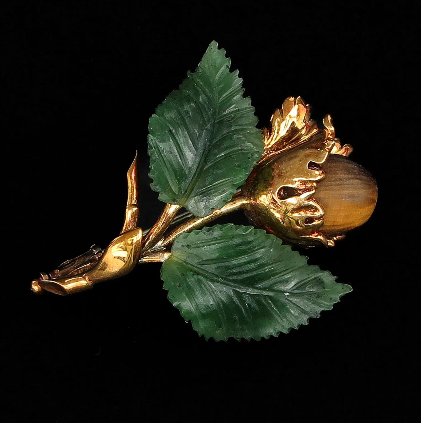 Nephrite Jade Leaves and Tiger's Eye Acorn Brooch For Sale 1
