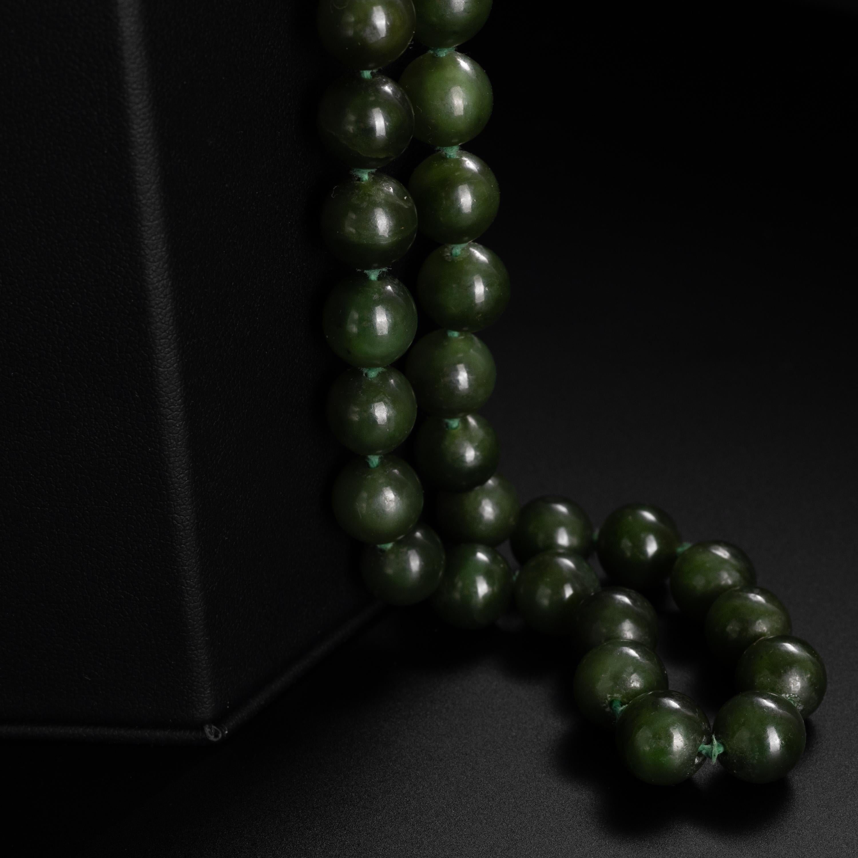 Art Deco Nephrite Jade Necklace Mid-Century, Circa 1930s