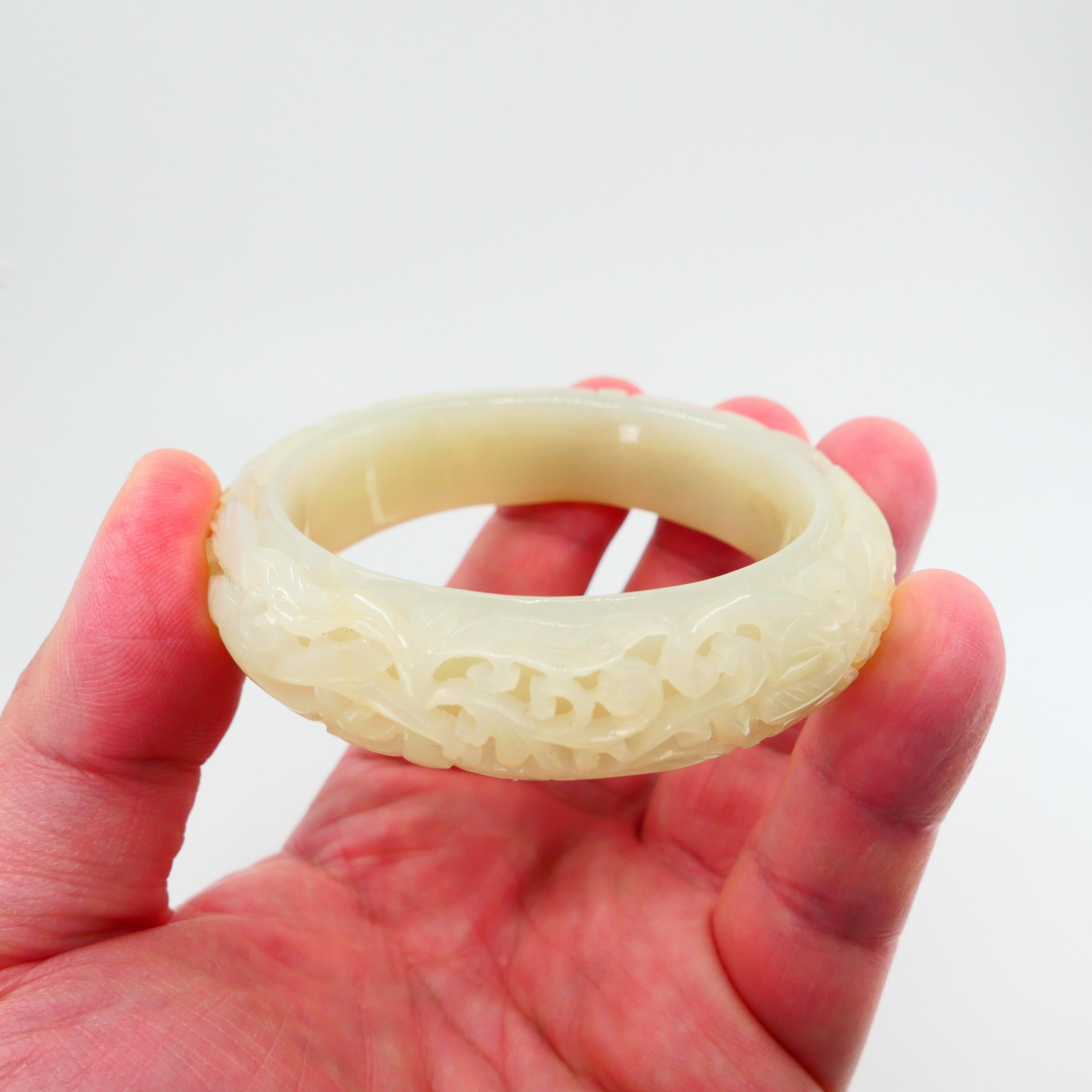 white jadeite bangle