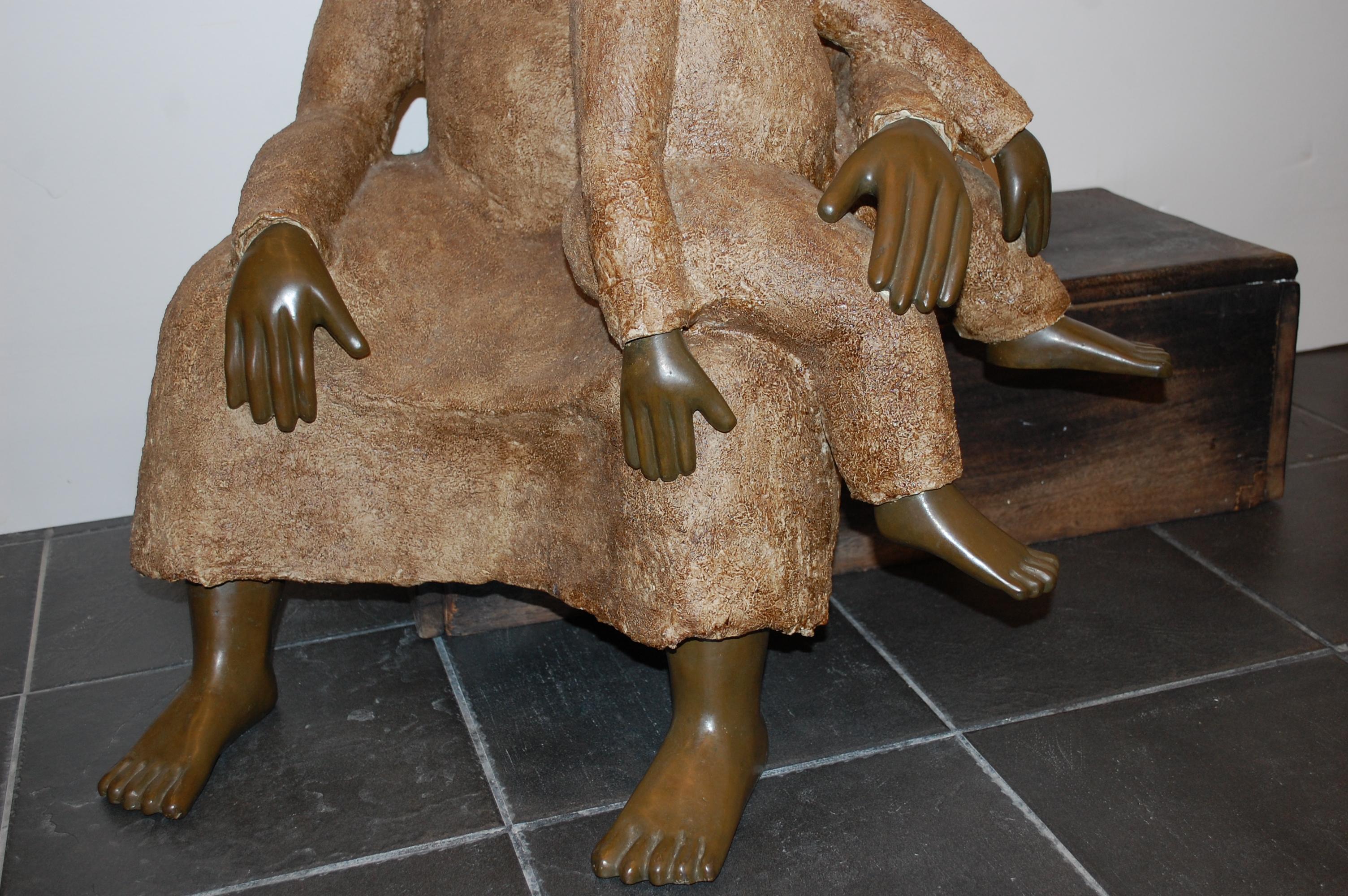 Woman With Child Sitting On The Bench  - Sculpture by Neptaly Valero 