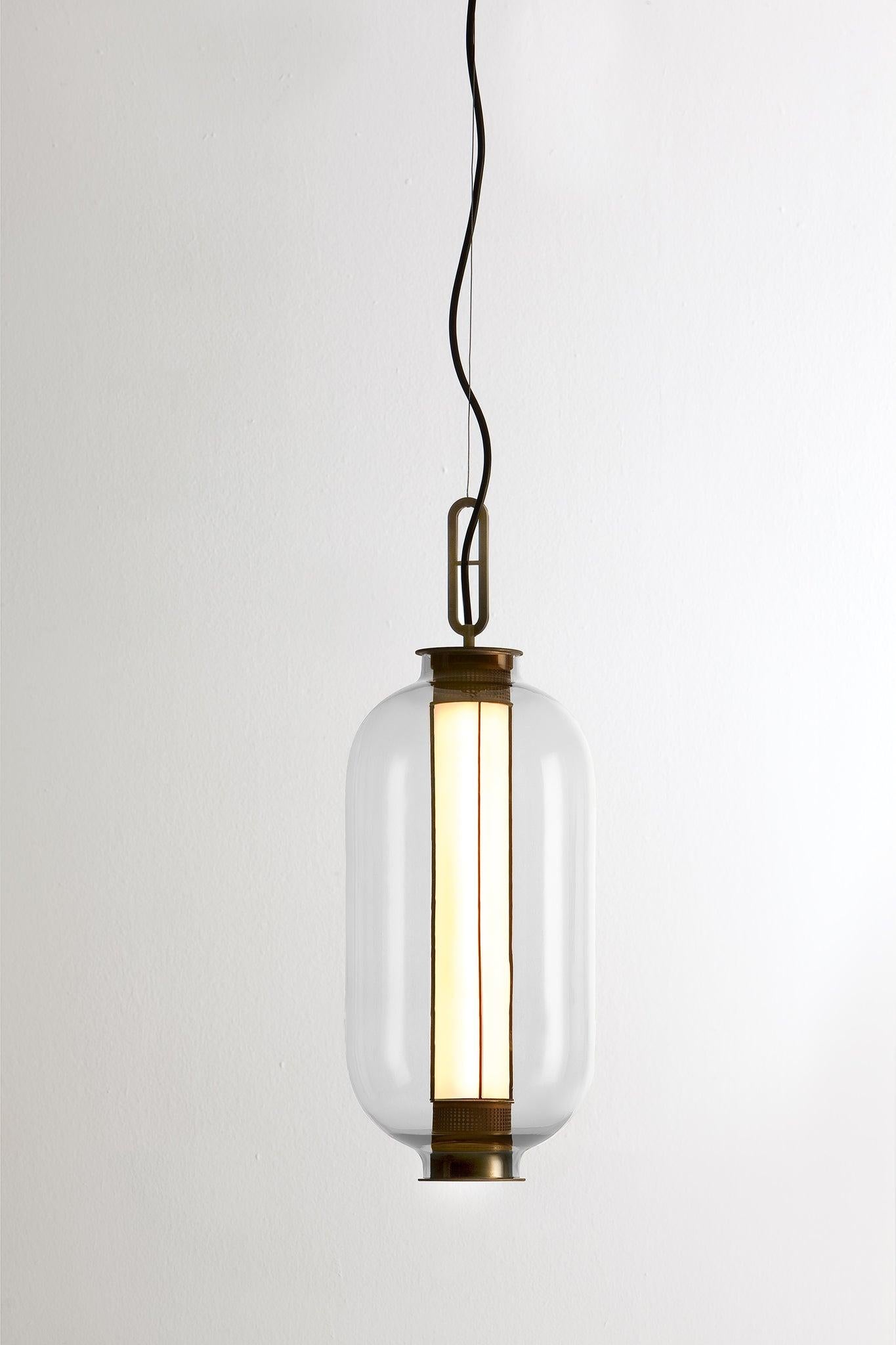 BAI T BA BA - Outdoor 

Suspension lamp, model BAI T BA BA Outdoor, designed by Neri & Hu in 2014. 
Manufactured by Parachilna. 

This collection is inspired by traditional Chinese lanterns. This version however, is a sophisticated one. Made of an