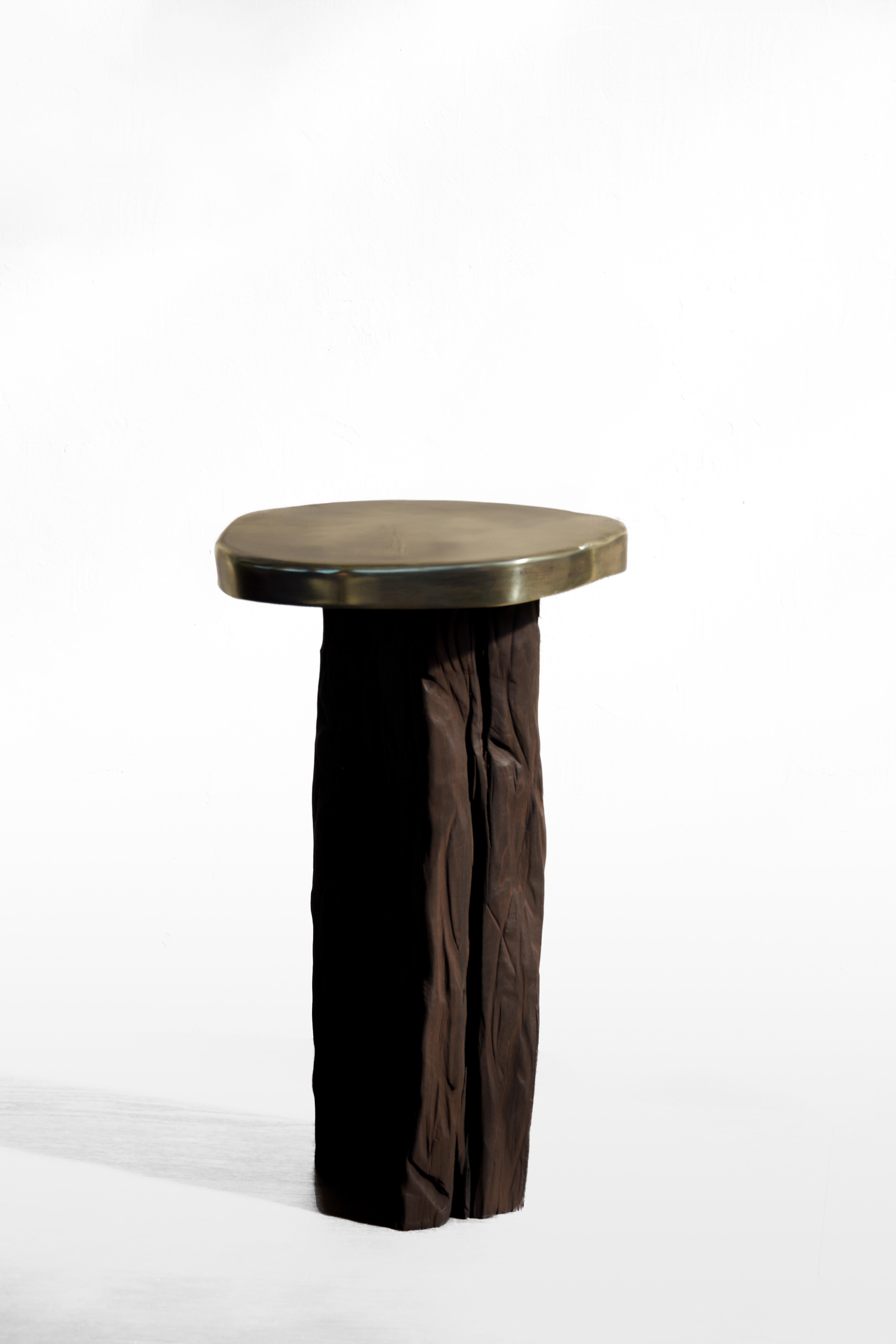 Nero Asoluto, Burned Oak Wood Tavo Side Table by Eichkorn Siglo XXI y contemporáneo en venta