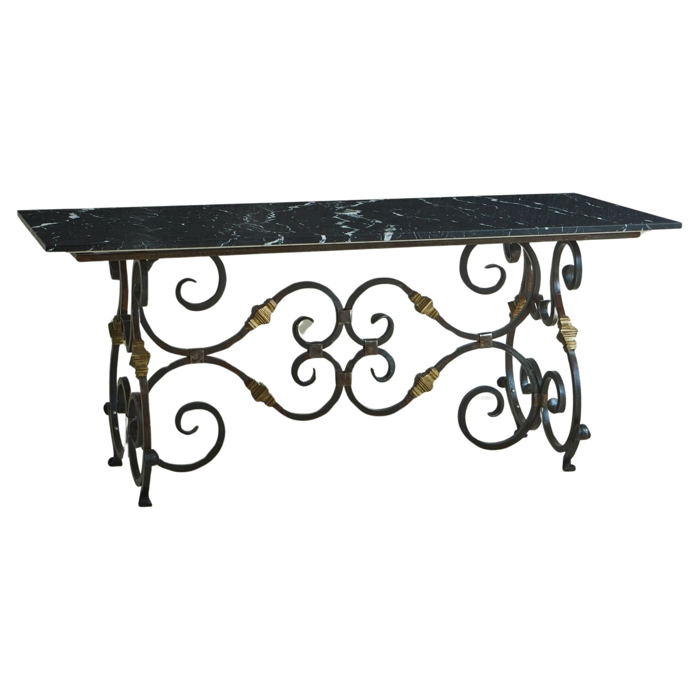 Table de salle à manger Nero Marquina avec base en fer forgé, France 19ème siècle en vente