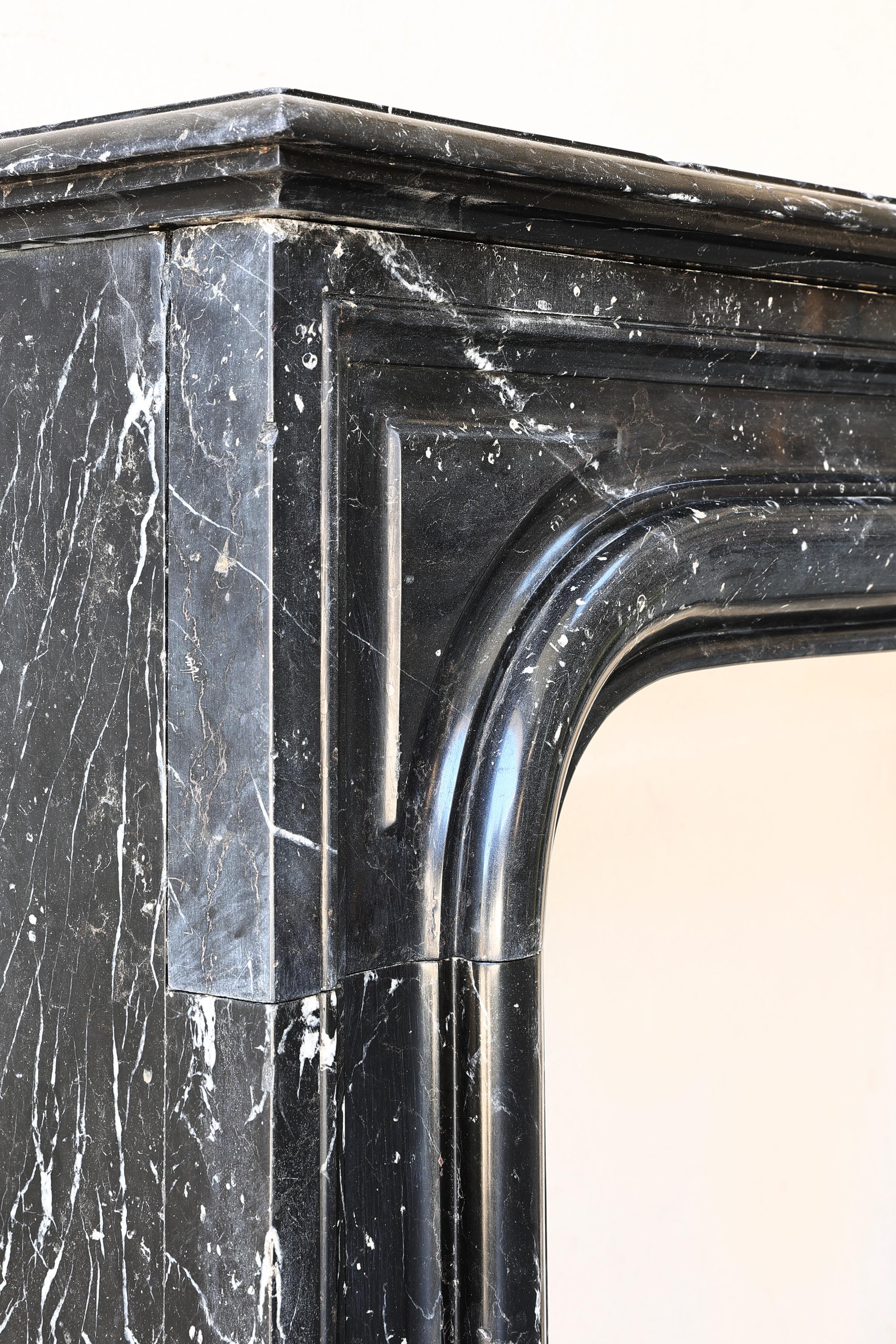 Nero Marquina marble fireplace from the 19th century in style of Louis XIV 5
