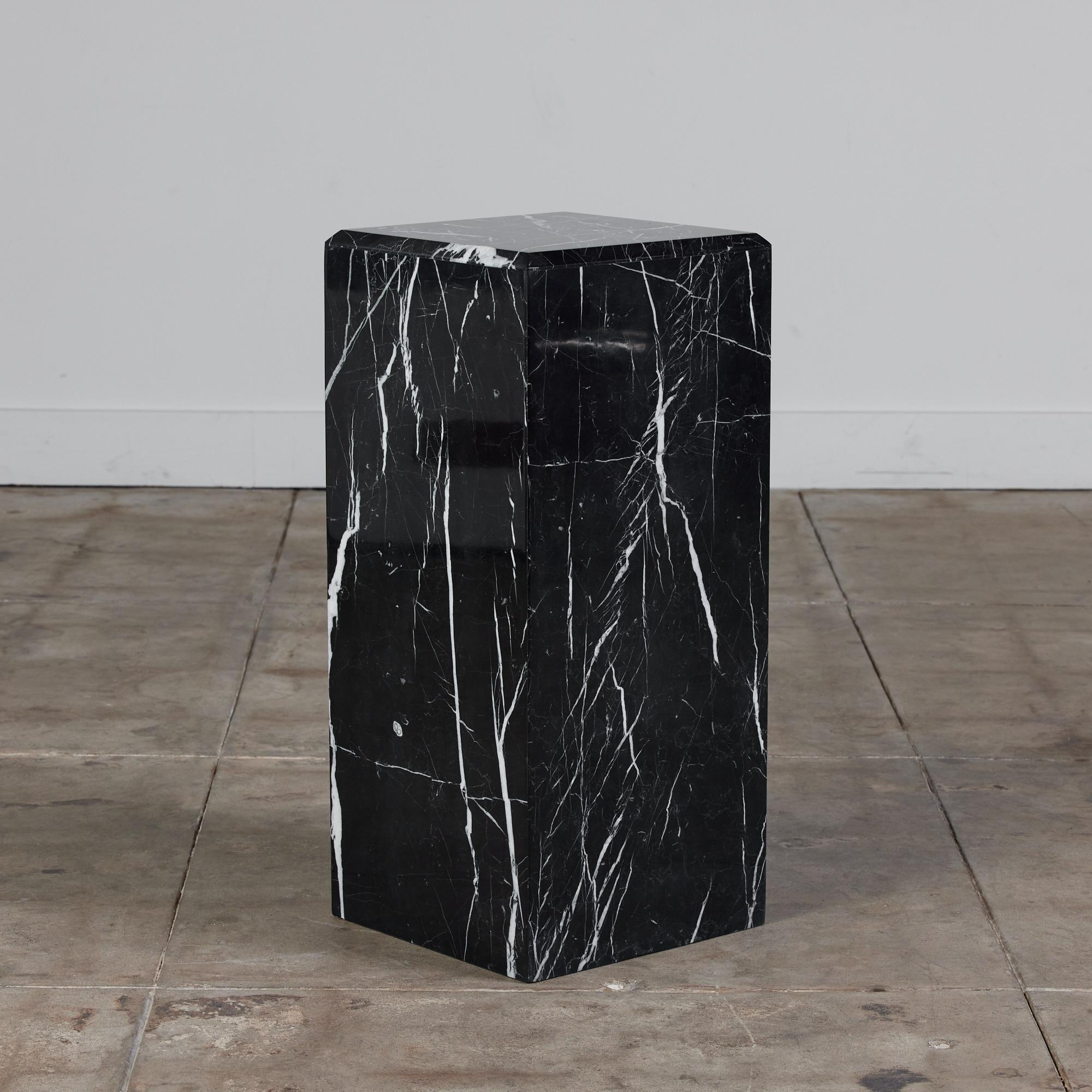 Polished Nero Marquina Marble Pedestal For Sale