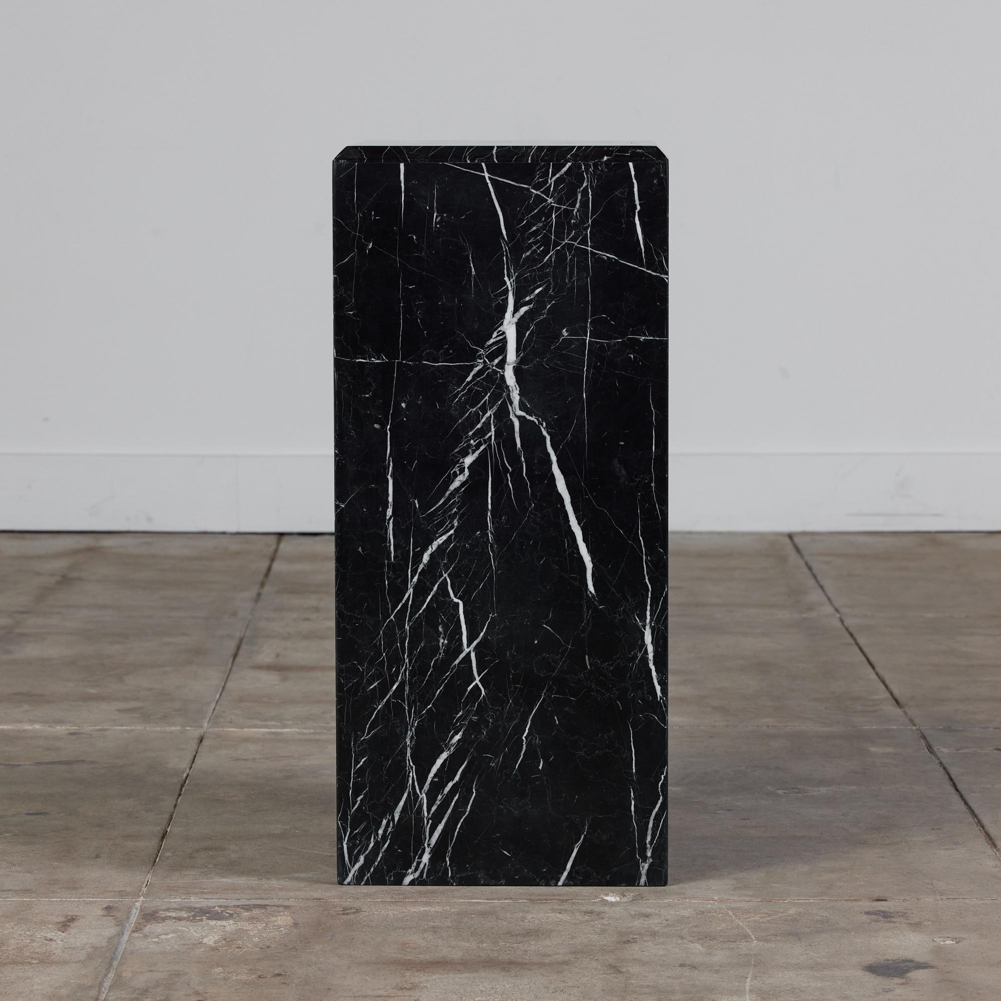 Nero Marquina Marble Pedestal In Excellent Condition In Los Angeles, CA