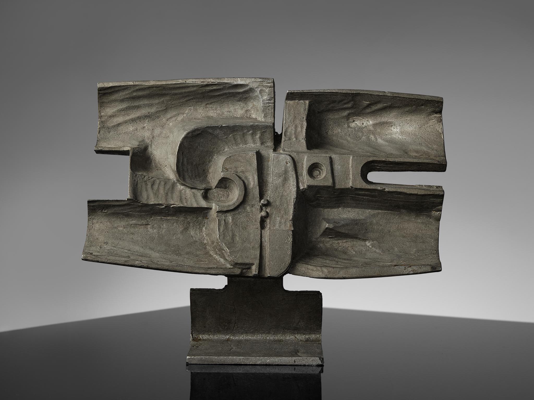 Postmoderne Sculpture « J'aluzi » de Nerone Ceccarelli n° 2 en métal