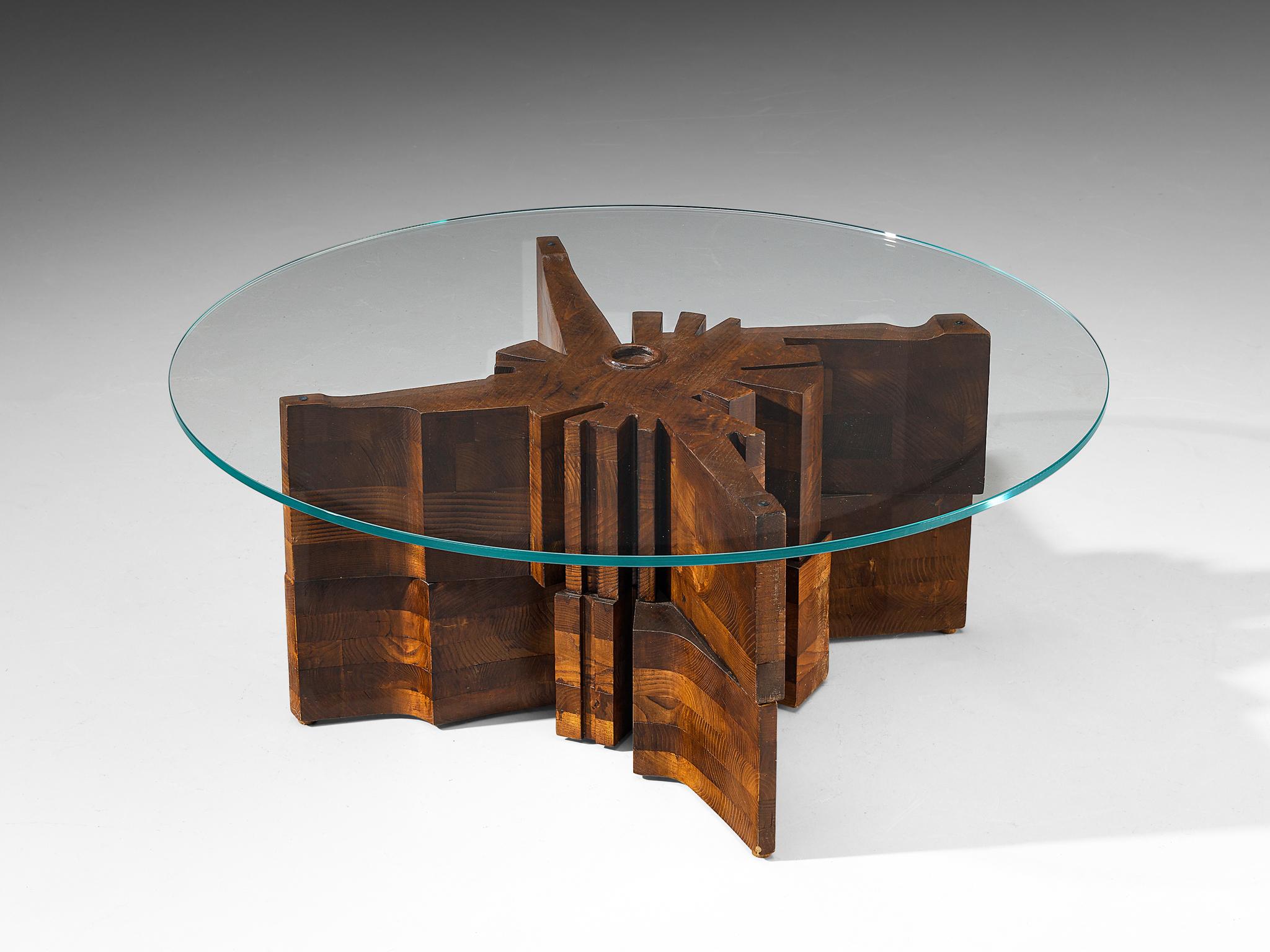 NP2, Mesa de centro Nerone Giovanni Ceccarelli modelo 'Hermes', madera, cristal, Italia, años 70

Una impresionante mesa de centro, magistralmente elaborada, que destila un sentido del diseño extraordinario. Diseñada por Nerone Ceccarelli en 1975,