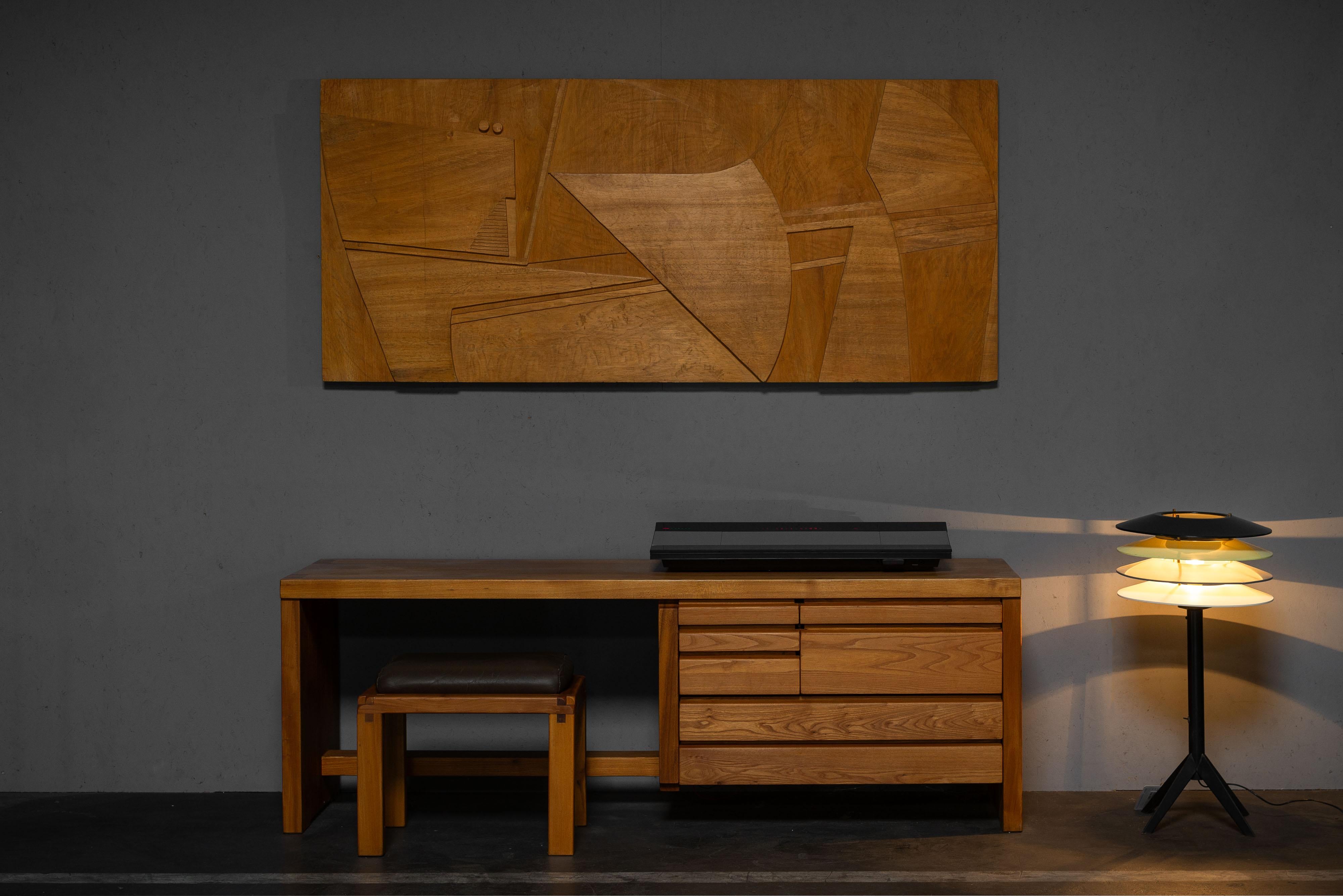 Wonderful large beech wooden panel designed by Nerone and Patuzzi and made by Forme e Superfici in Italy in 1978. This wood is known for its amazing soft golden tone. This panel features a beautifully layered and graphical design with the typical