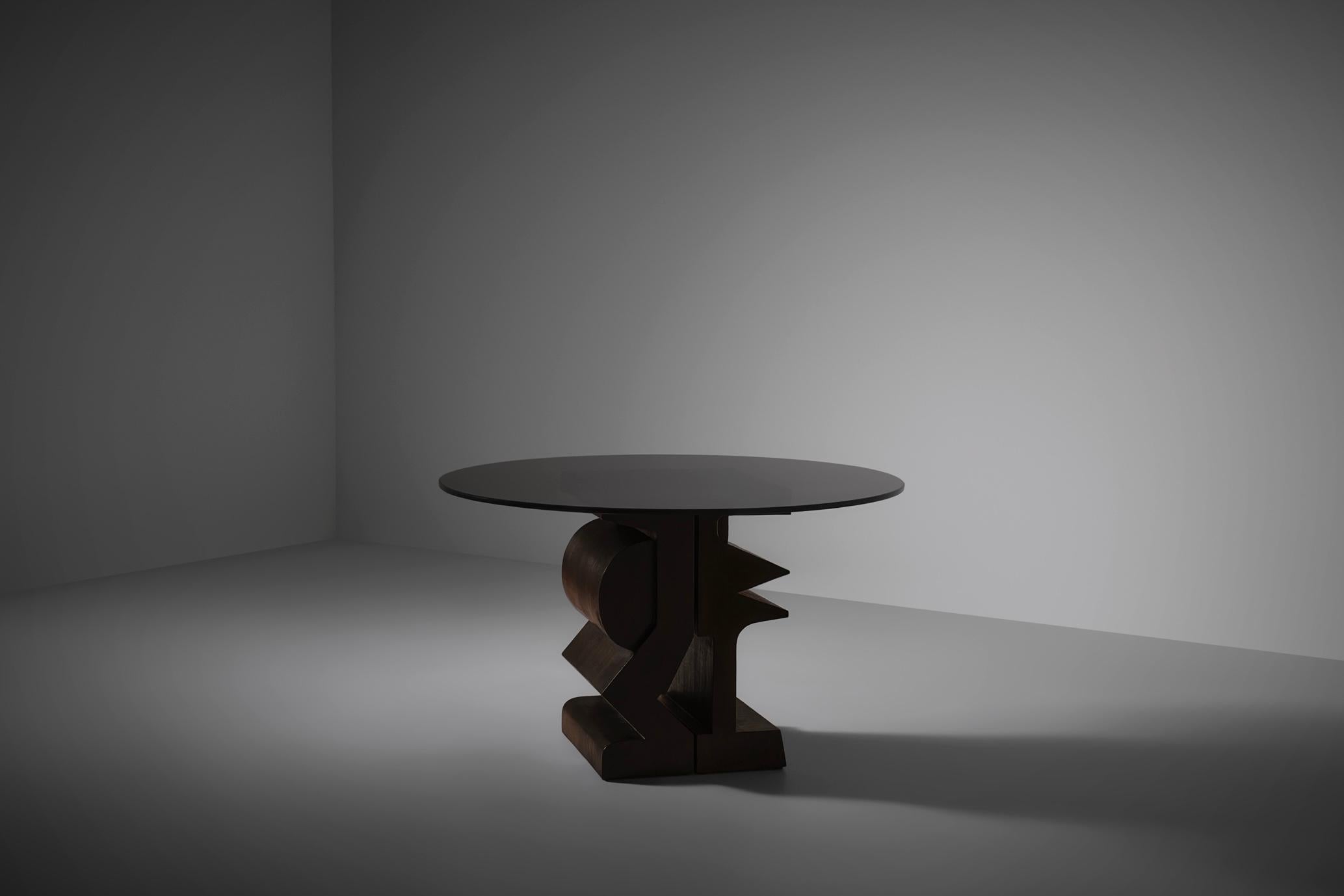 Einzigartiger Esstisch 'Scultura Blocchi' von Nerone & Patuzzi für Gruppo NP2, Italien ca. 1969. Hervorragender skulpturaler Massivholzsockel aus zwei einzigartigen, zusammenpassenden Teilen mit starken geometrischen und doch organischen, fast