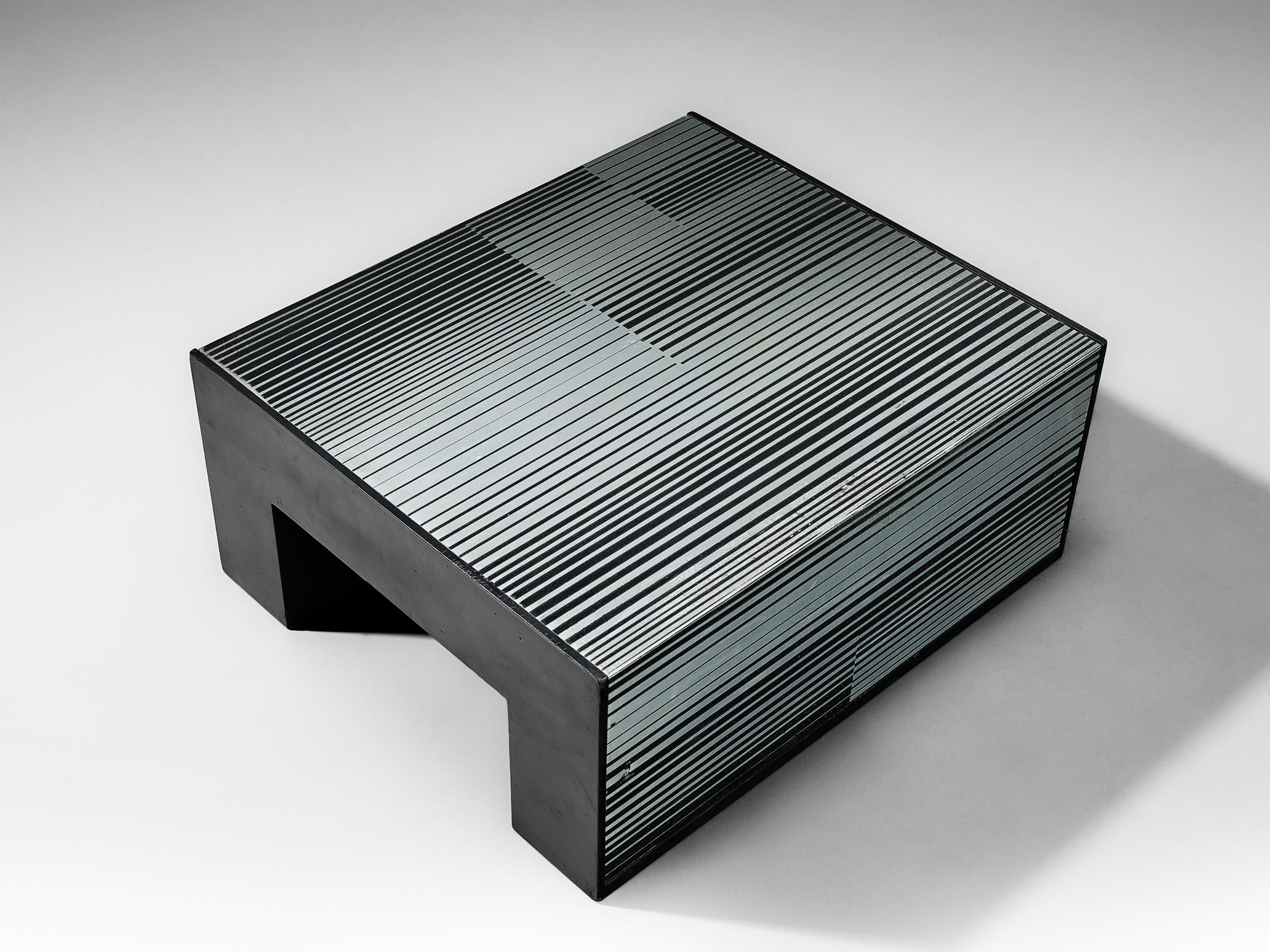 Postmoderno Nerone & Patuzzi for Gruppo NP2 Pair of Coffee Tables in Zinc in vendita