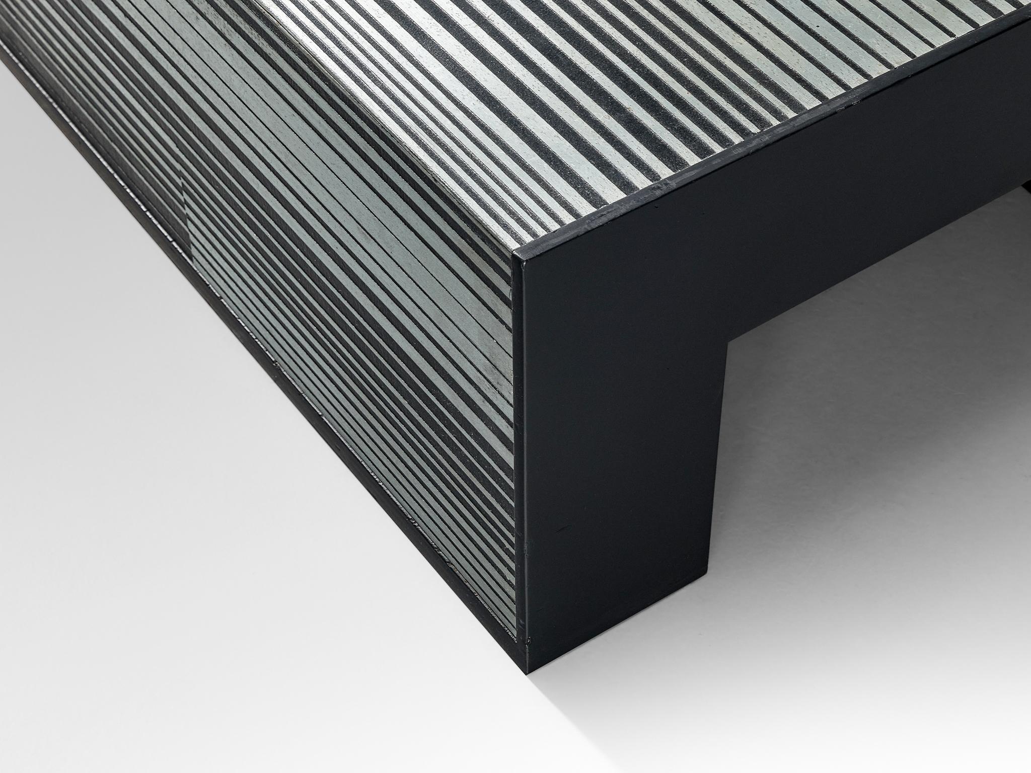 Nerone & Patuzzi for Gruppo NP2 Pair of Coffee Tables in Zinc in vendita 1