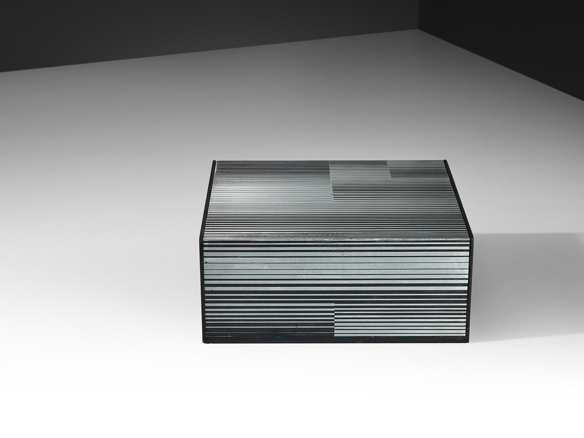 Nerone & Patuzzi for Gruppo NP2 Pair of Coffee Tables in Zinc in vendita 2