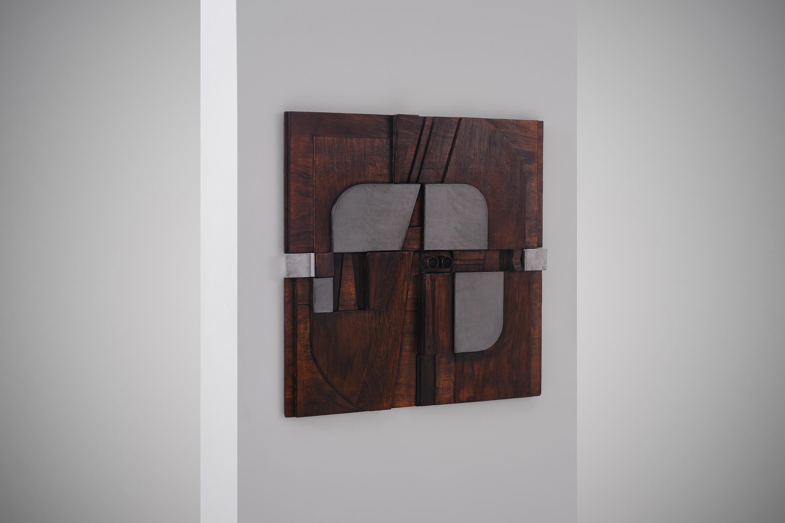 Beautiful wooden artwork by Nerone & Patuzzi (Gruppo NP2), Torino, Italy 1970. The panel is composed of of carved wooden forms, aluminium and zinc. Style: Abstract Constructivism. In an excellent condition. Gruppo NP2 was founded in 1962 by Nerone