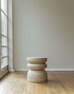 TOTEM STOOL 4 de NERU  par Rebeca Cors