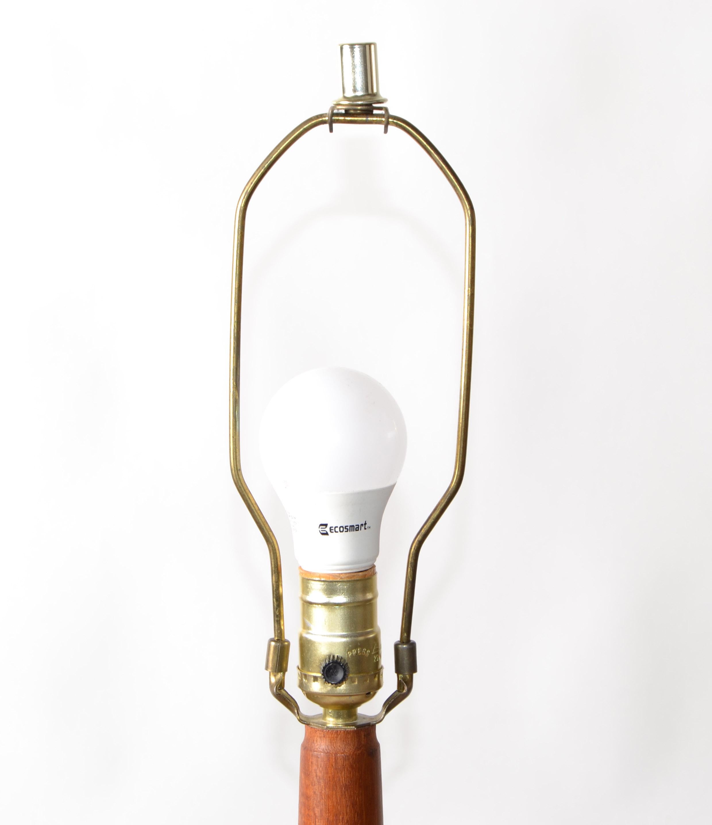 Nessen Lighting Style Turned Walnut Floor Lamp Mid-Century Modern Fabric Shade For Sale 6