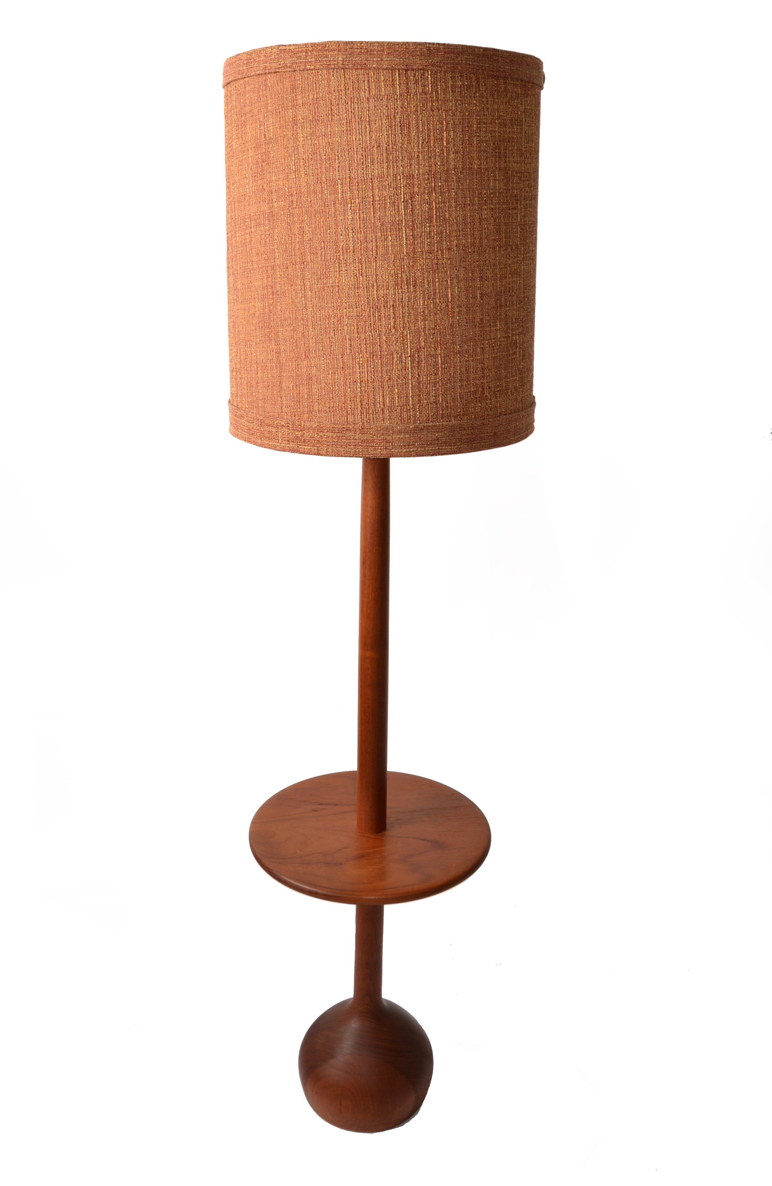 Nessen Lighting Style Turned Walnut Floor Lamp Mid-Century Modern Fabric Shade For Sale 9
