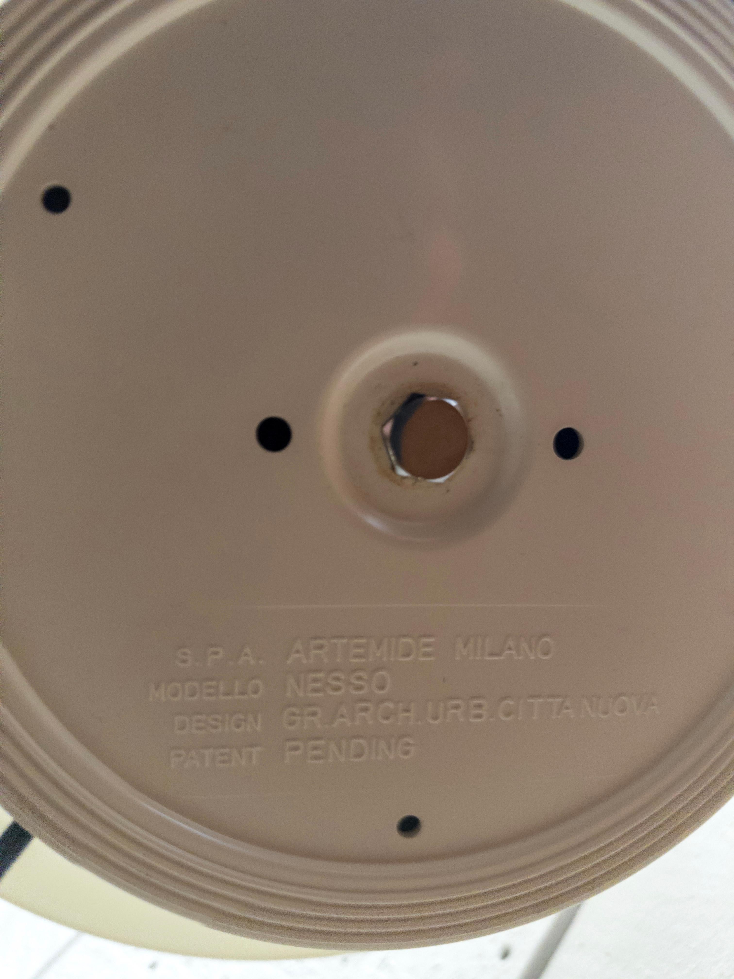 Lámpara de mesa Nesso de Giancarlo Mattioli para Artemide, años 80 en Bueno estado para la venta en New York, NY