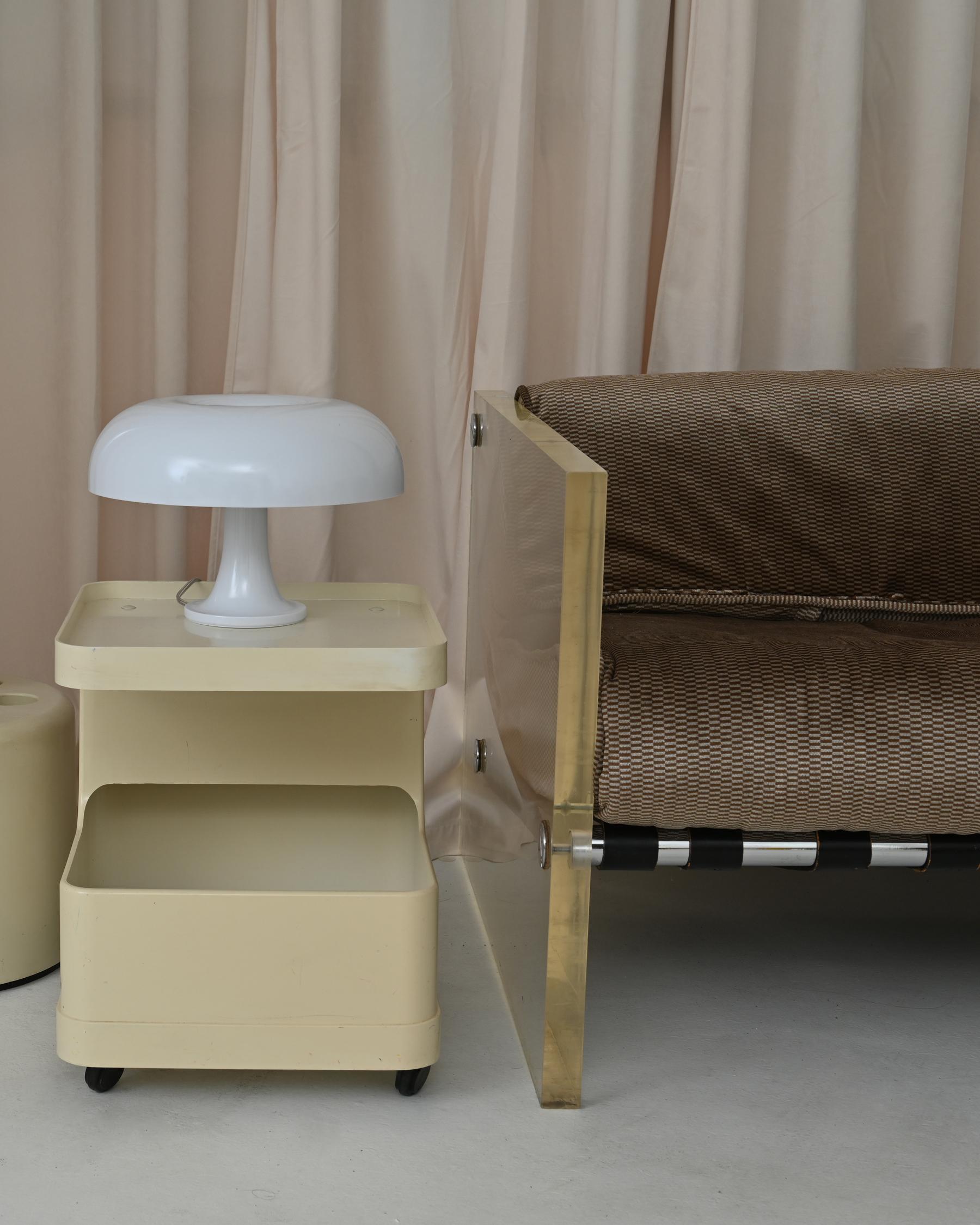 Mid-Century Modern Nessino Table Lamp by Giancarlo Mattioli for Artemide For Sale