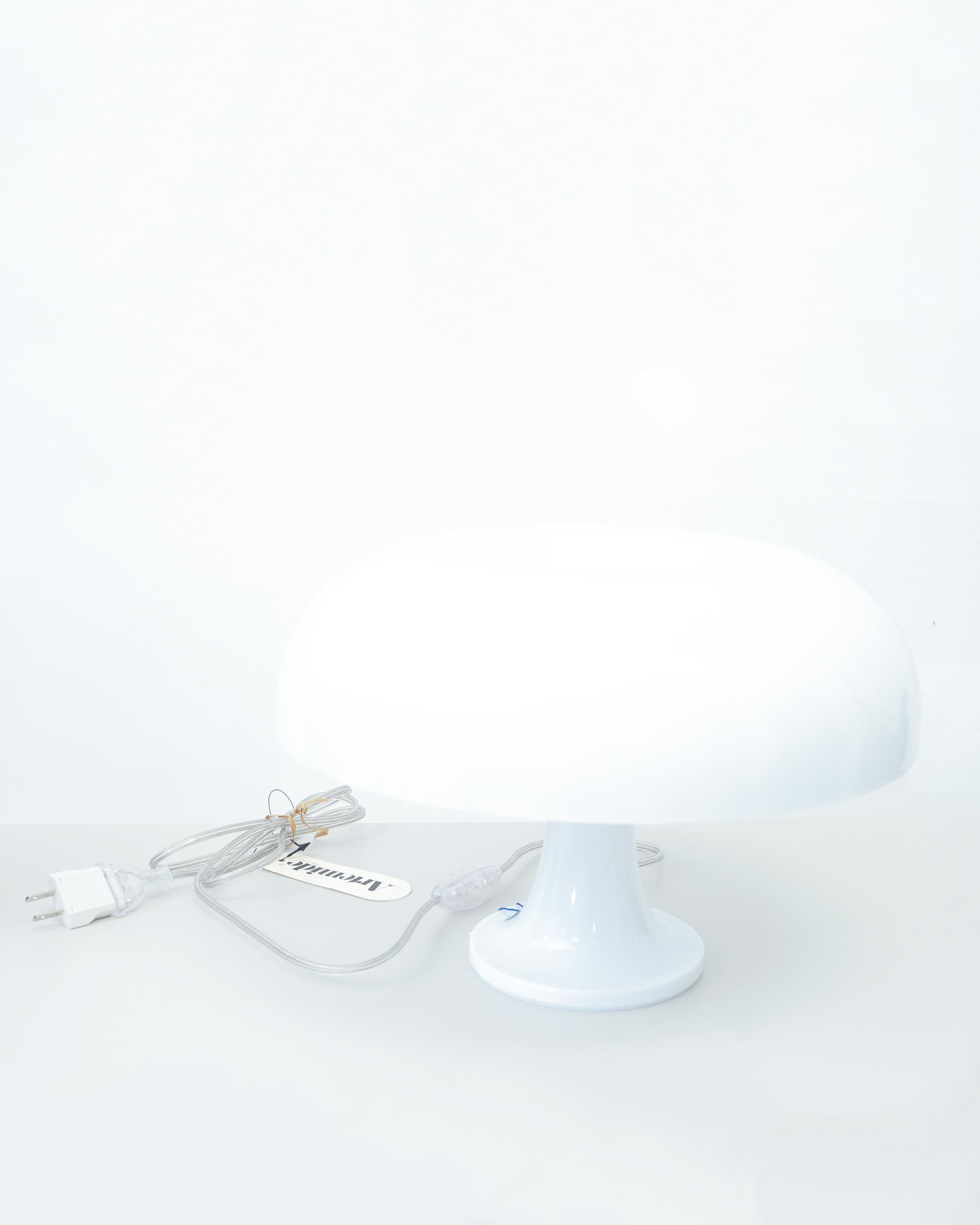 Contemporary Nessino Table Lamp by Giancarlo Mattioli for Artemide For Sale