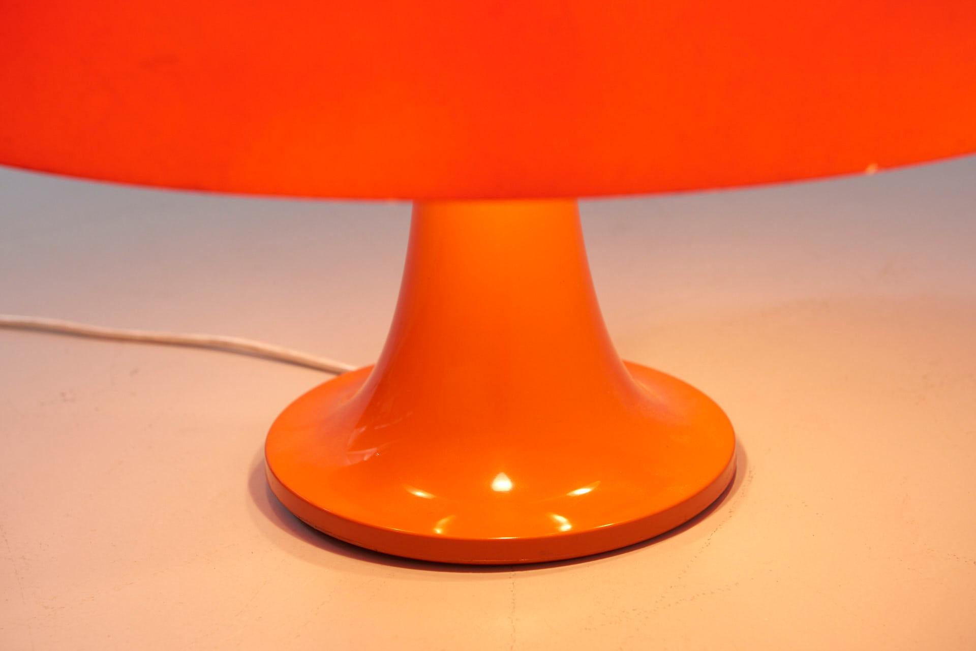 Nesso Table Lamp by Giancarlo Mattioli for Artemide 1