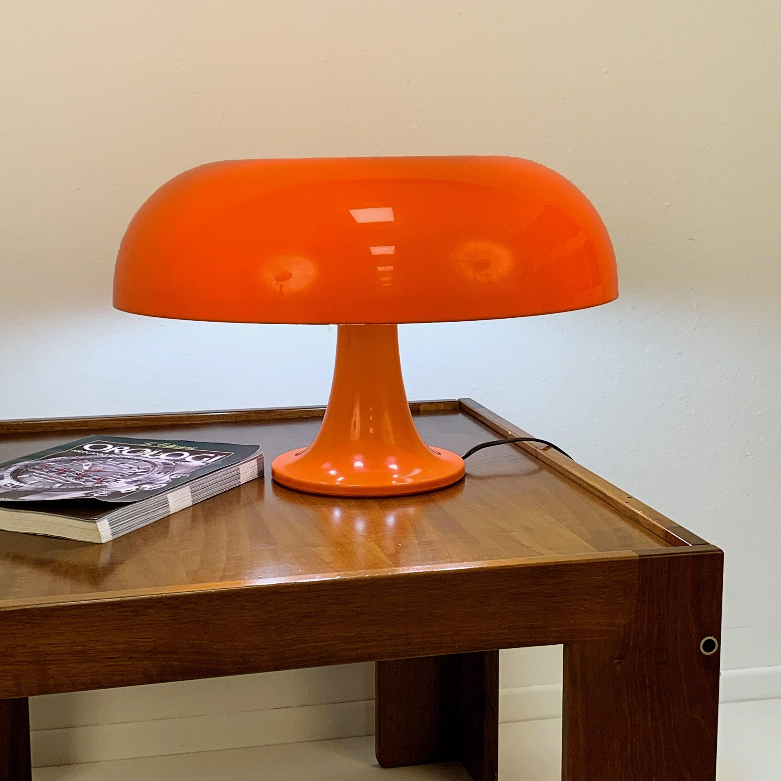 Nesso Tischleuchte in Orange von Giancarlo Mattioli für Artemide:: Italien 1960er Jahre 4