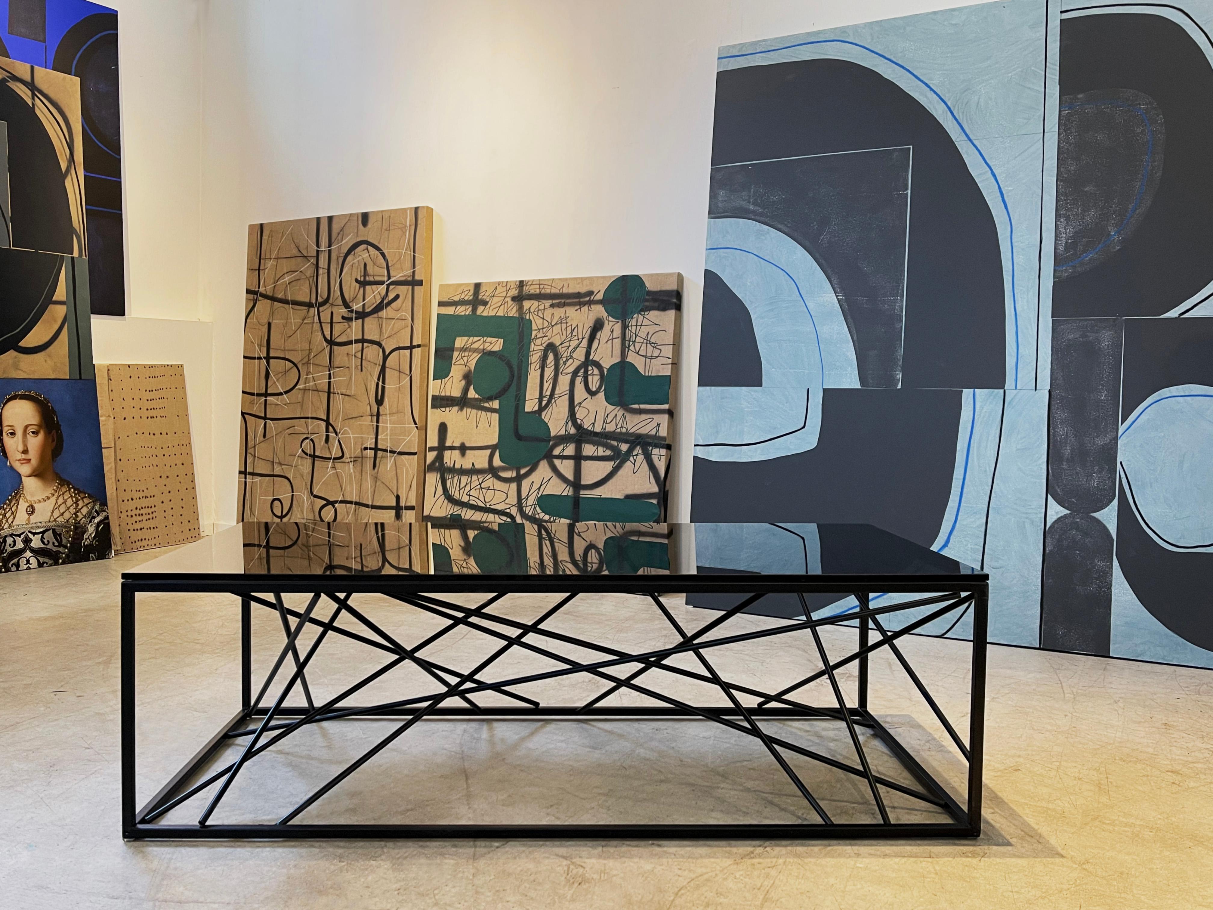 XXIe siècle et contemporain Table basse Nest par Morgan Clayhall - Base sculpturale en acier, verre ou pierre en vente