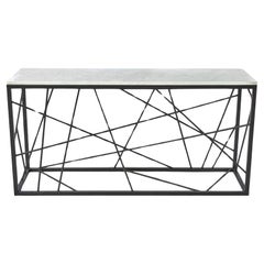 Console Nest di Morgan Clayhall - Scultura in acciaio e marmo, personalizzabile