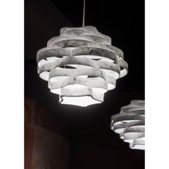 Suspension décorative Nest LN3 en marbre blanc de Carrare par Bufalini Marmi