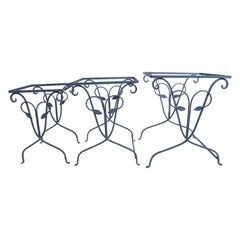 Ensemble de 3 tables de jardin de patio attribuées à Salterini Ensemble de 3 tables de jardin de patio attribuées à Salterini