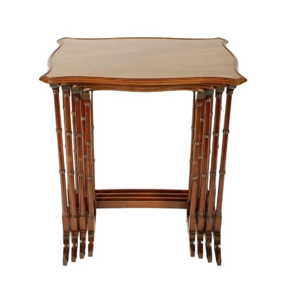Nest of Four Mahogany Tables, 20th Century In Good Condition For Sale In London, GB
