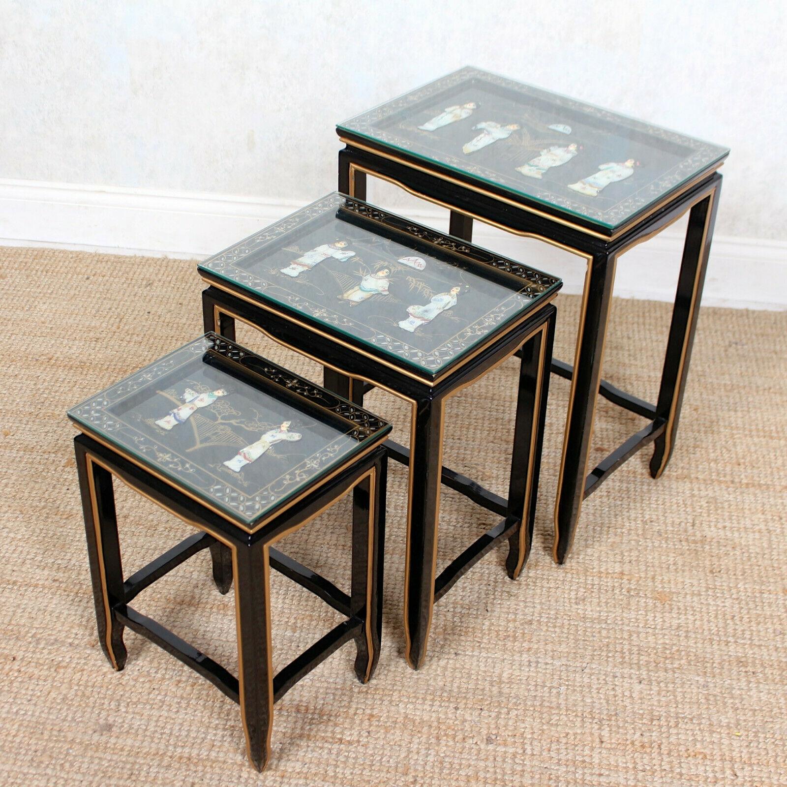 Nest of Tables Japanese Chinoserie Lacquered Ebonised Oriental Asian In Good Condition For Sale In Newcastle upon Tyne, GB