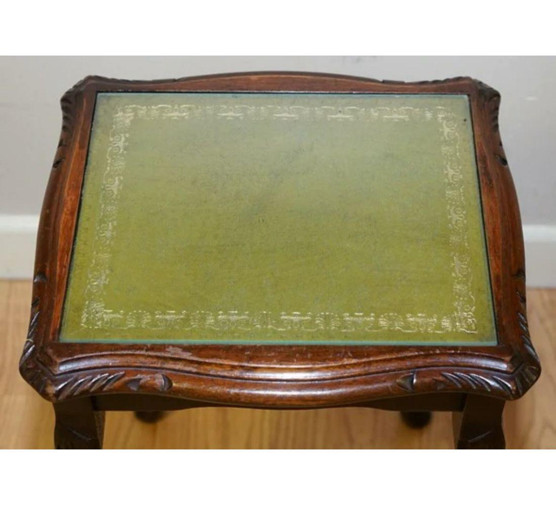 Nest of Tables Queen Anne Style Legs with Green Embossed Leather Top In Good Condition For Sale In Pulborough, GB