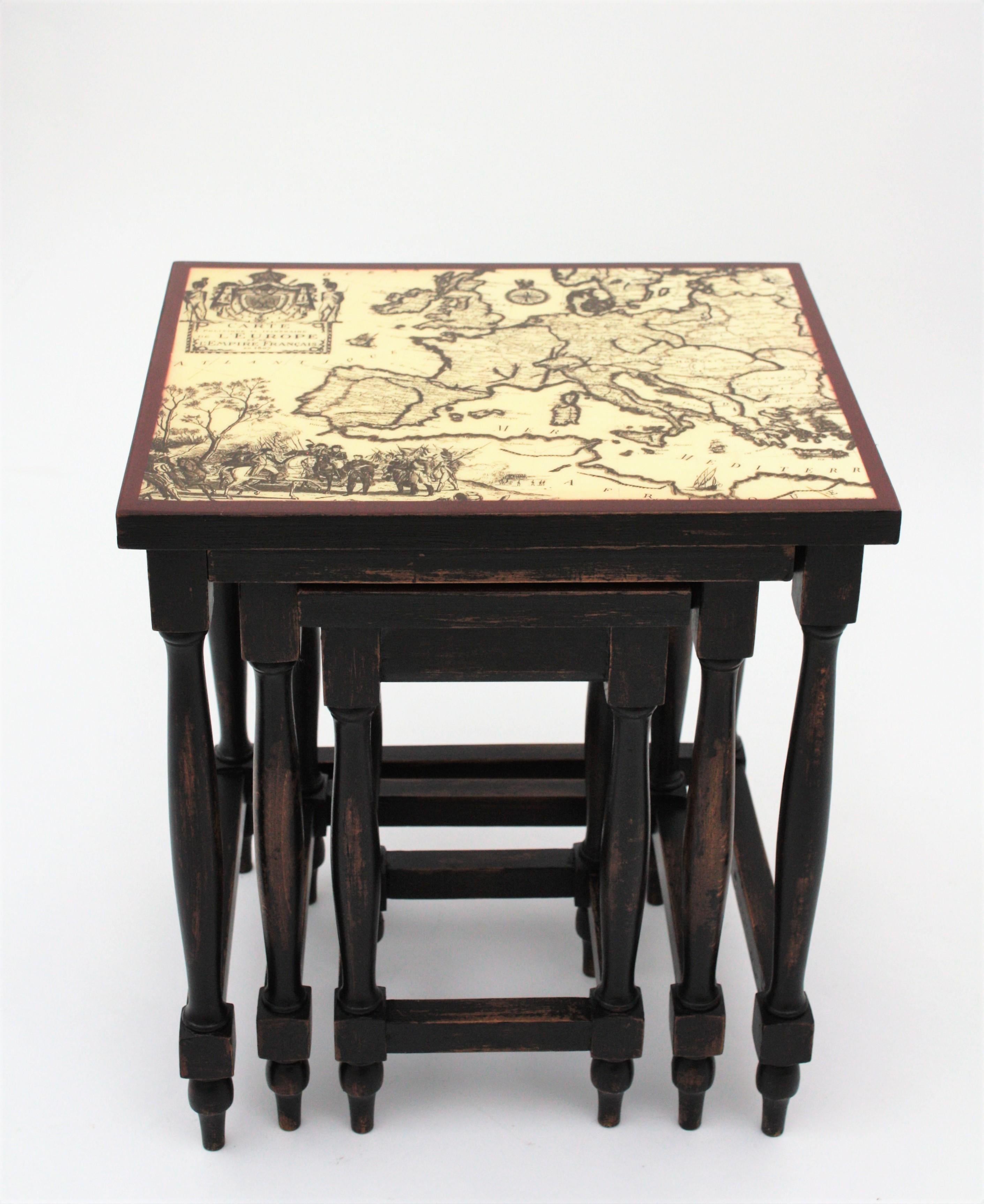 French Nesting Tables in Wood with Maps Tops, 1940s In Good Condition For Sale In Barcelona, ES