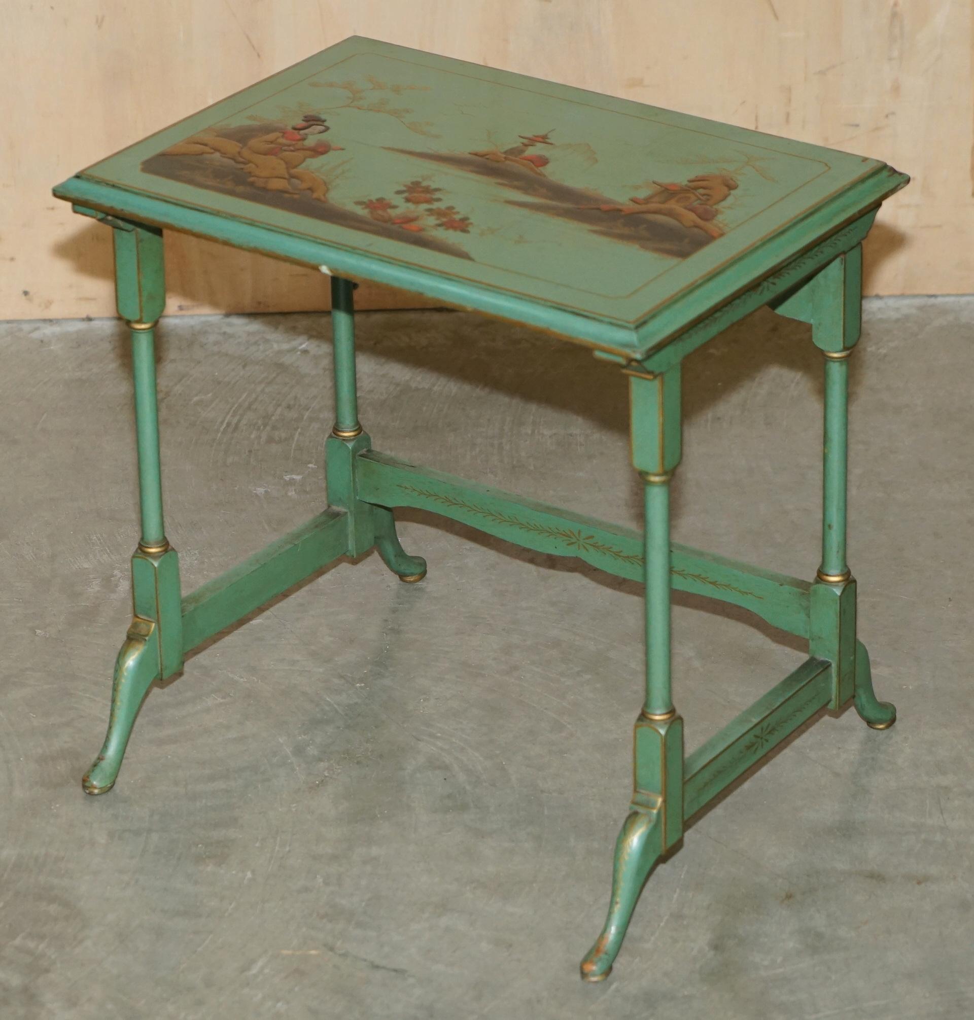 NEST OF THREE ANTIQUE CIRCA 1920 CHINESE CHINOISERIE SiDE TABLES HAND PAINTED For Sale 6
