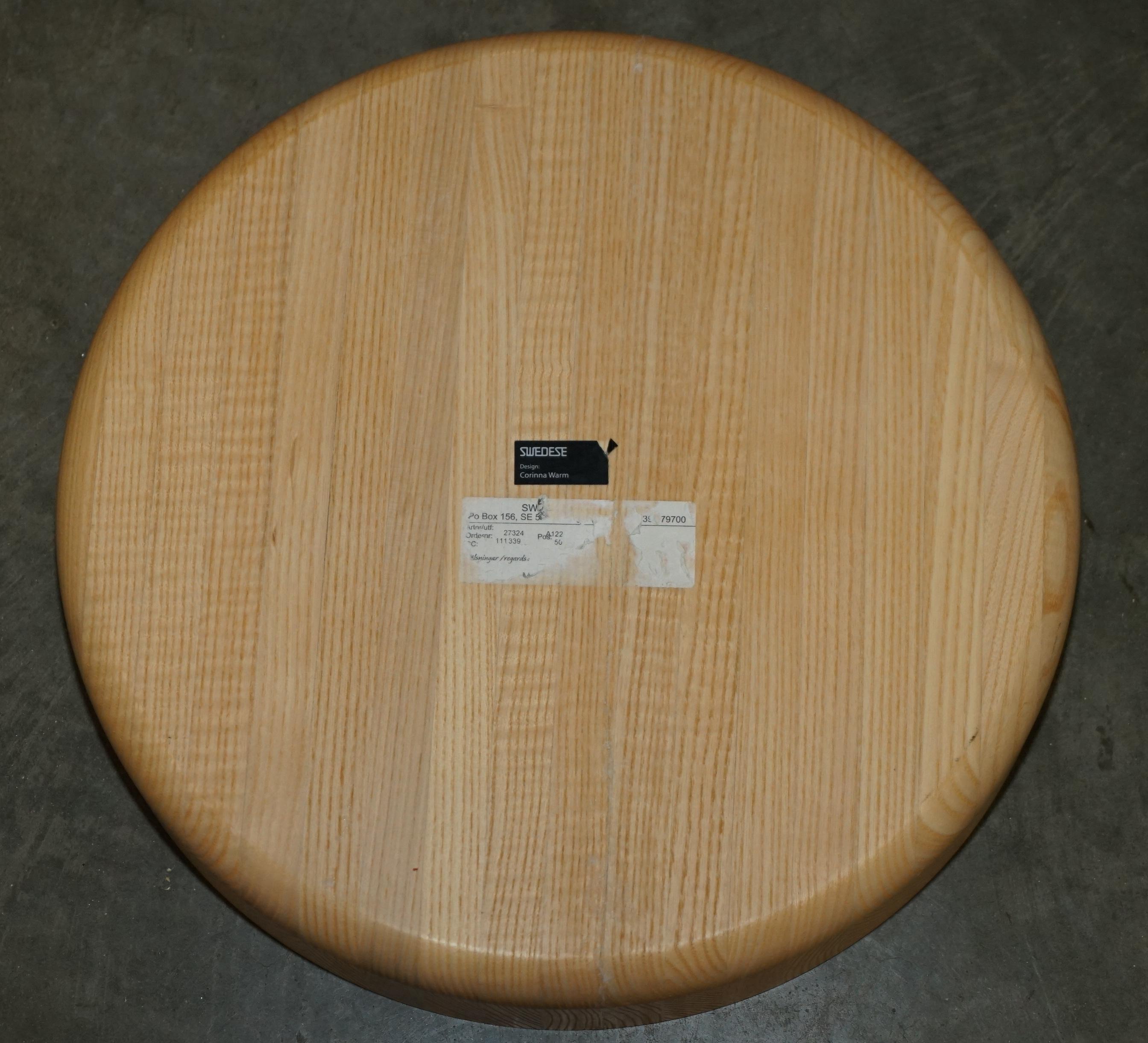 NEST OF THREE ASH WOOD SWEDESE MOBLER SiDE TABLES entworfen von CORINNA WARM (Handgefertigt) im Angebot