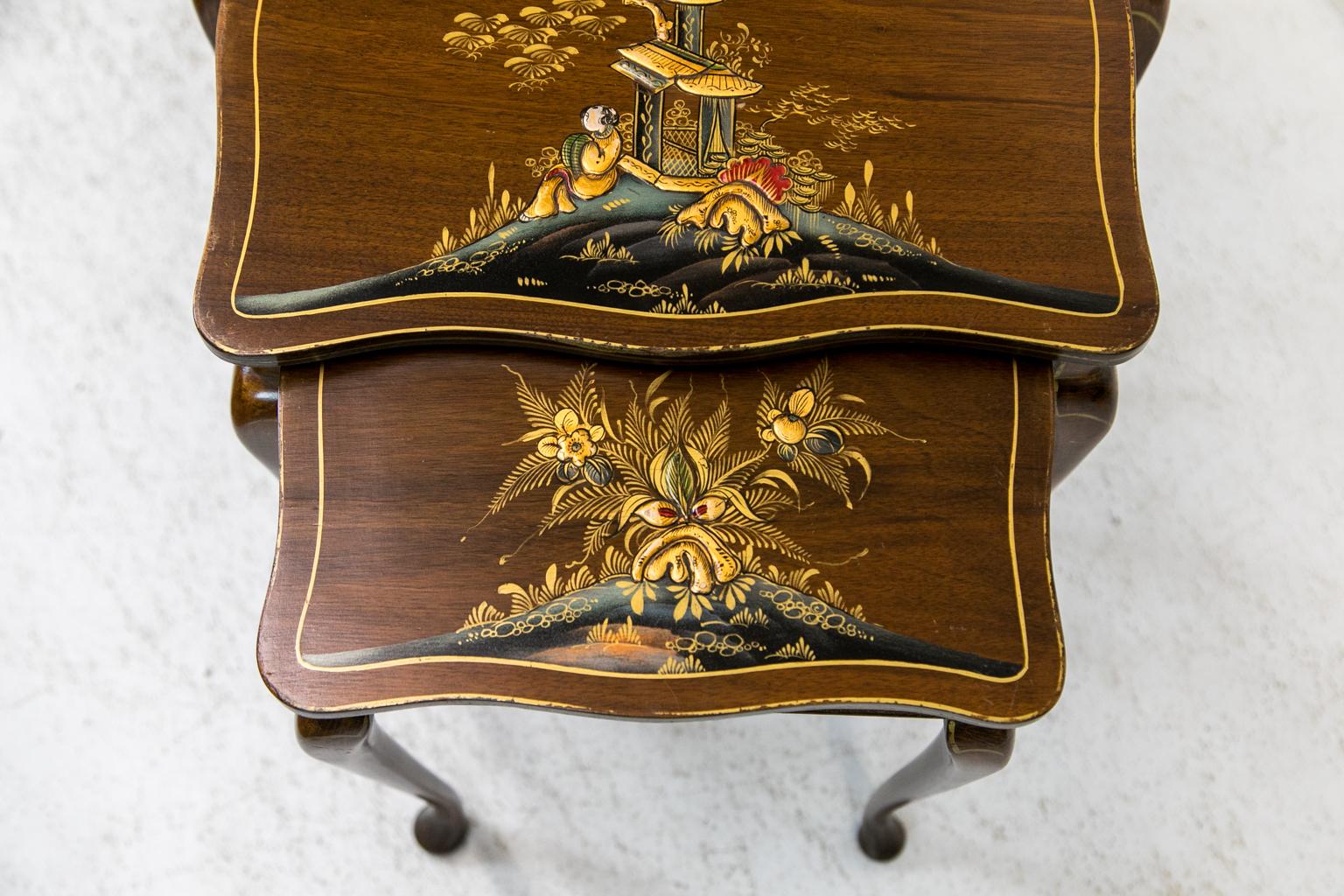 Nest of Three Chinoiserie Tables In Good Condition For Sale In Wilson, NC