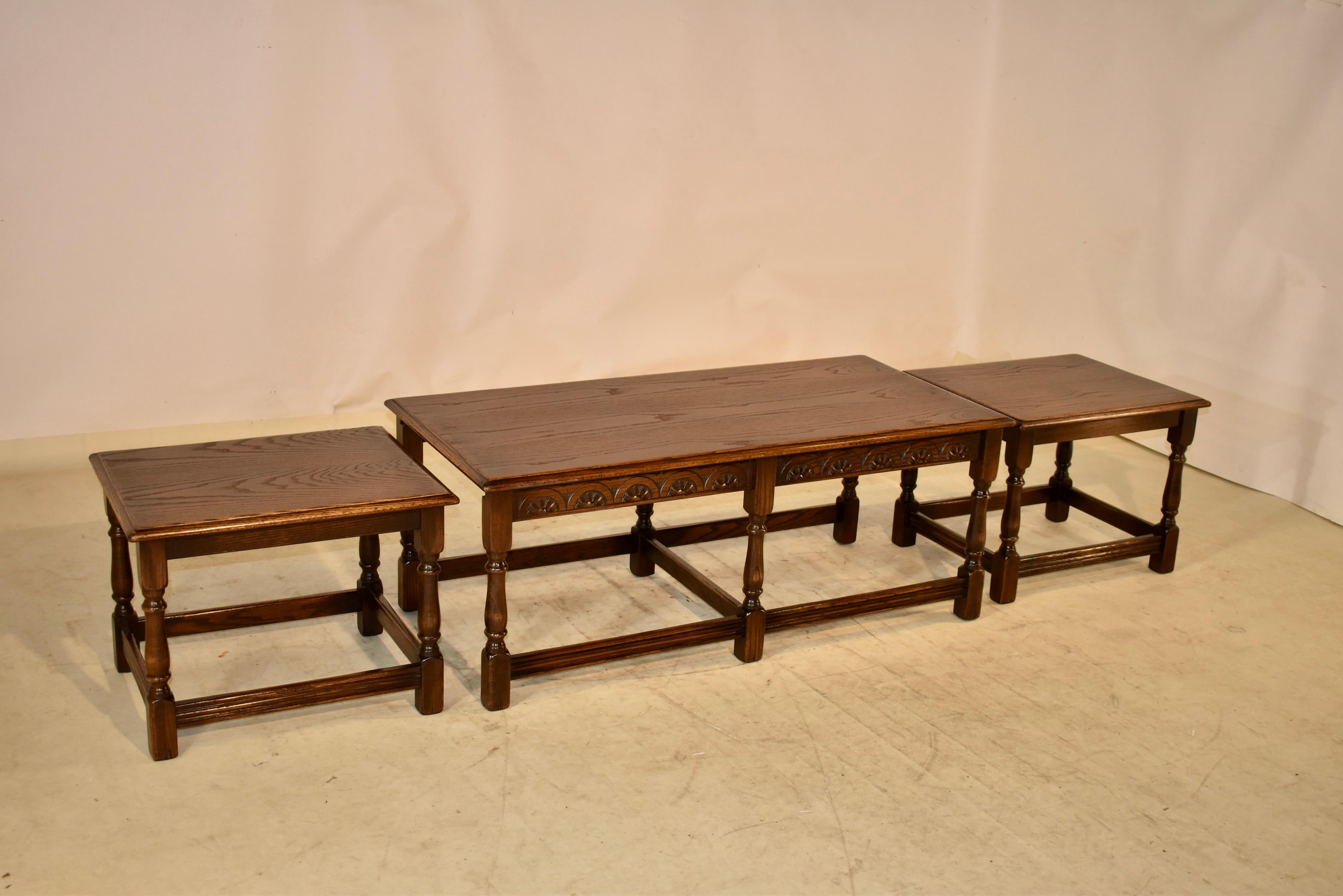 Nest of Three English Coffee Tables, circa 1920 For Sale 3