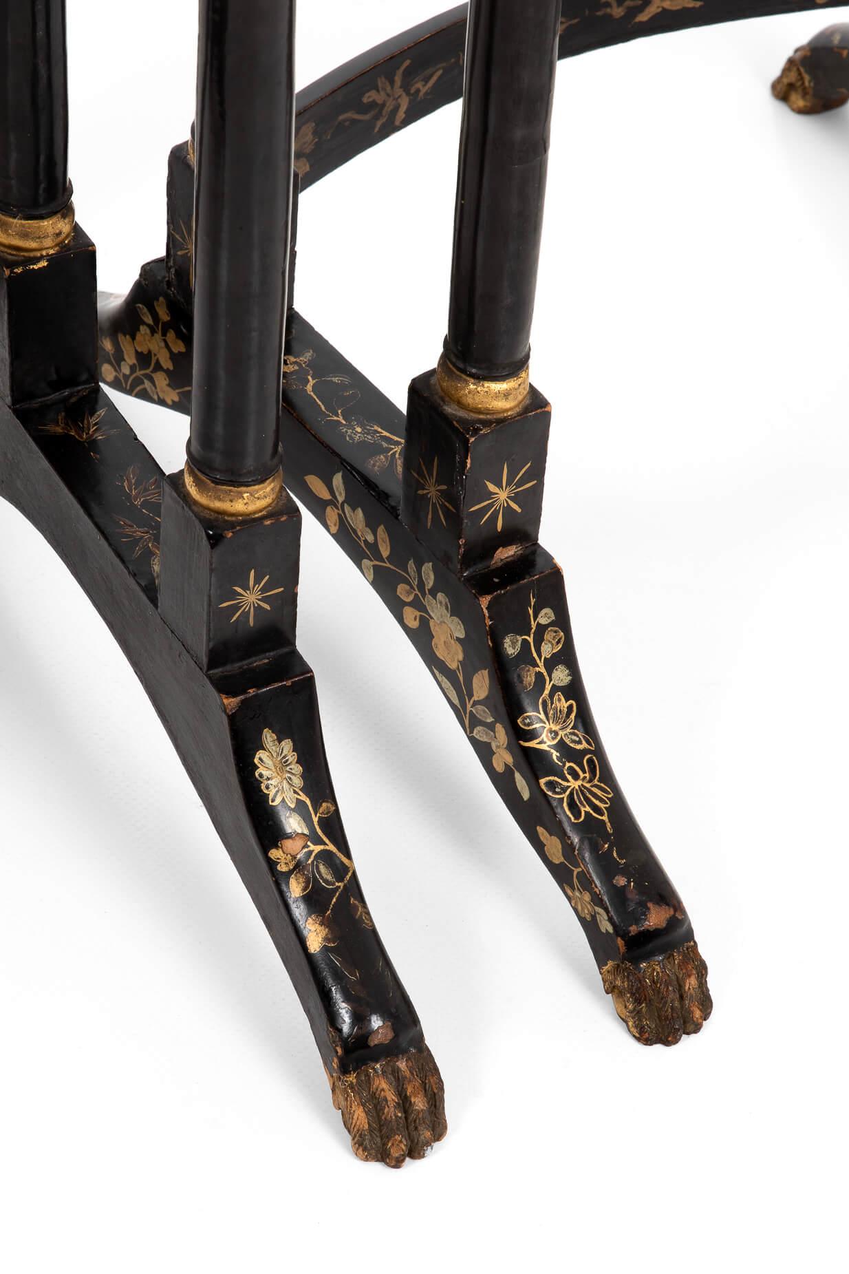 Nest of Three Regency Chinoiserie Gilt And Black Lacquer Tables, circa 1815 For Sale 8