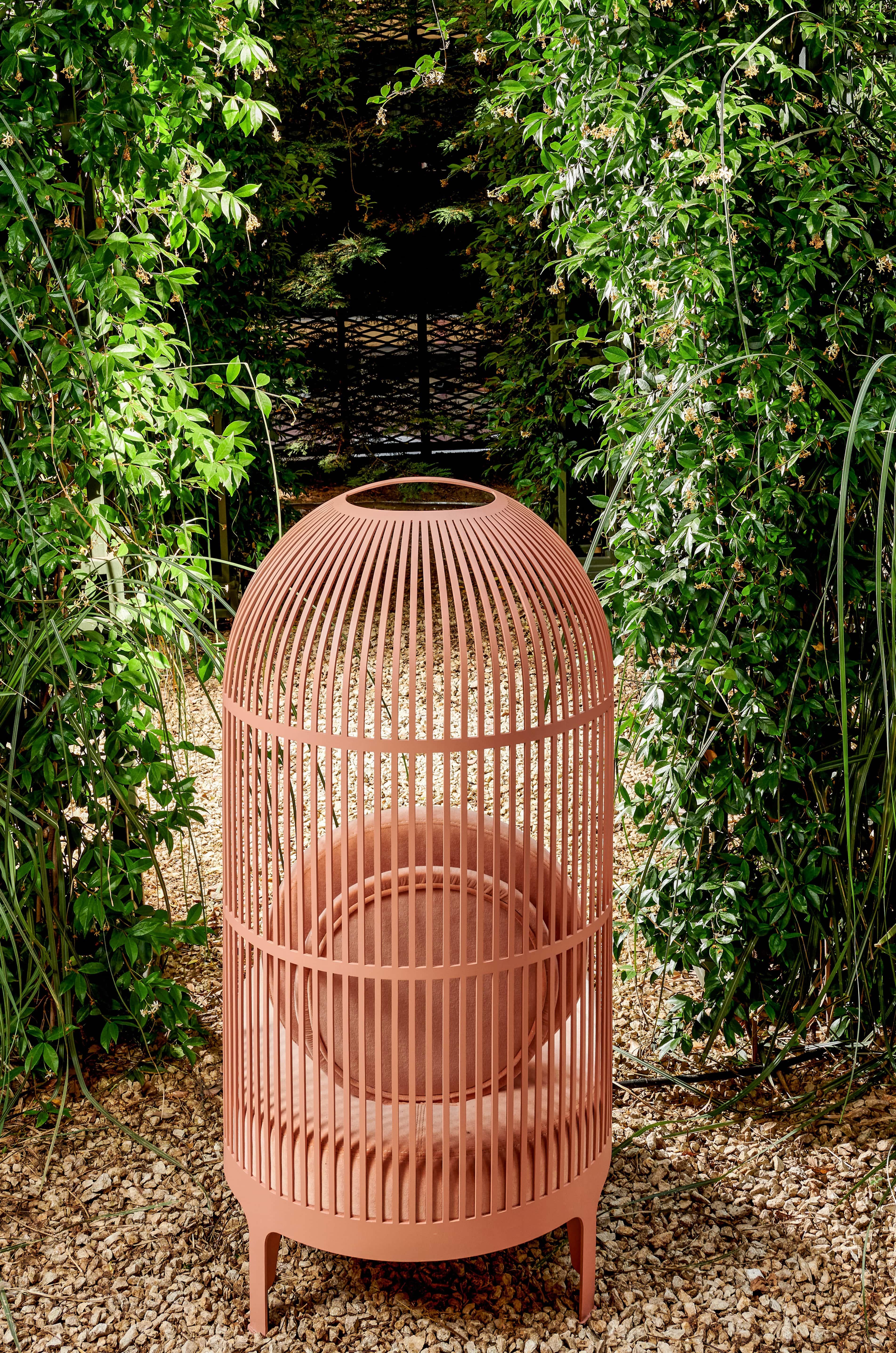 Nest Outdoor-Stuhl (Skandinavische Moderne) im Angebot