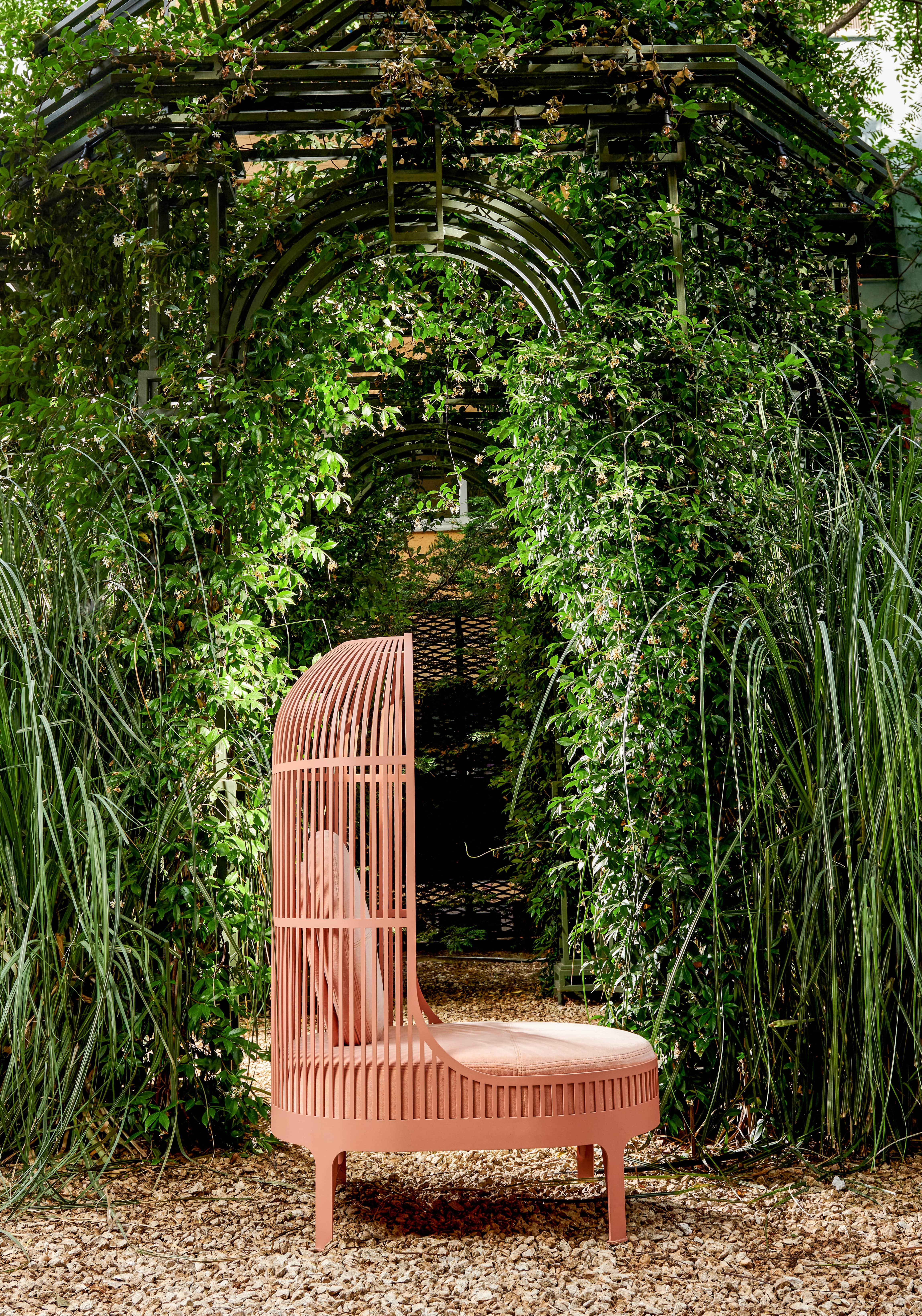 Scandinavian Modern Nest Outdoor Chair For Sale