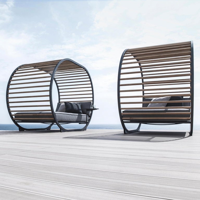 Nest Outdoor Daybed with For Sale at 1stdibs