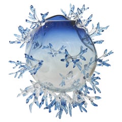 Hellblaue Vase in Nest-Form von Emilie Lemardeley