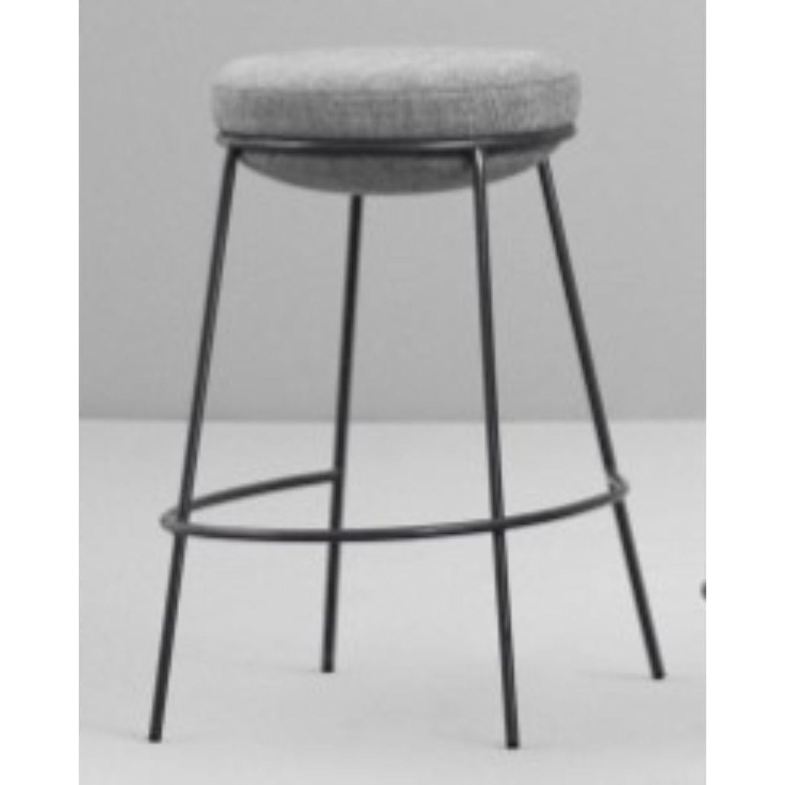 Nest stool without backrest by Pepe Albargues
Dimensions: W48, D57, H92, Seat74
Materials: Iron structure and MDF board
Foam CMHR (high resilience and flame retardant) for all our cushion filling systems
Painted or chromed legs
Copper