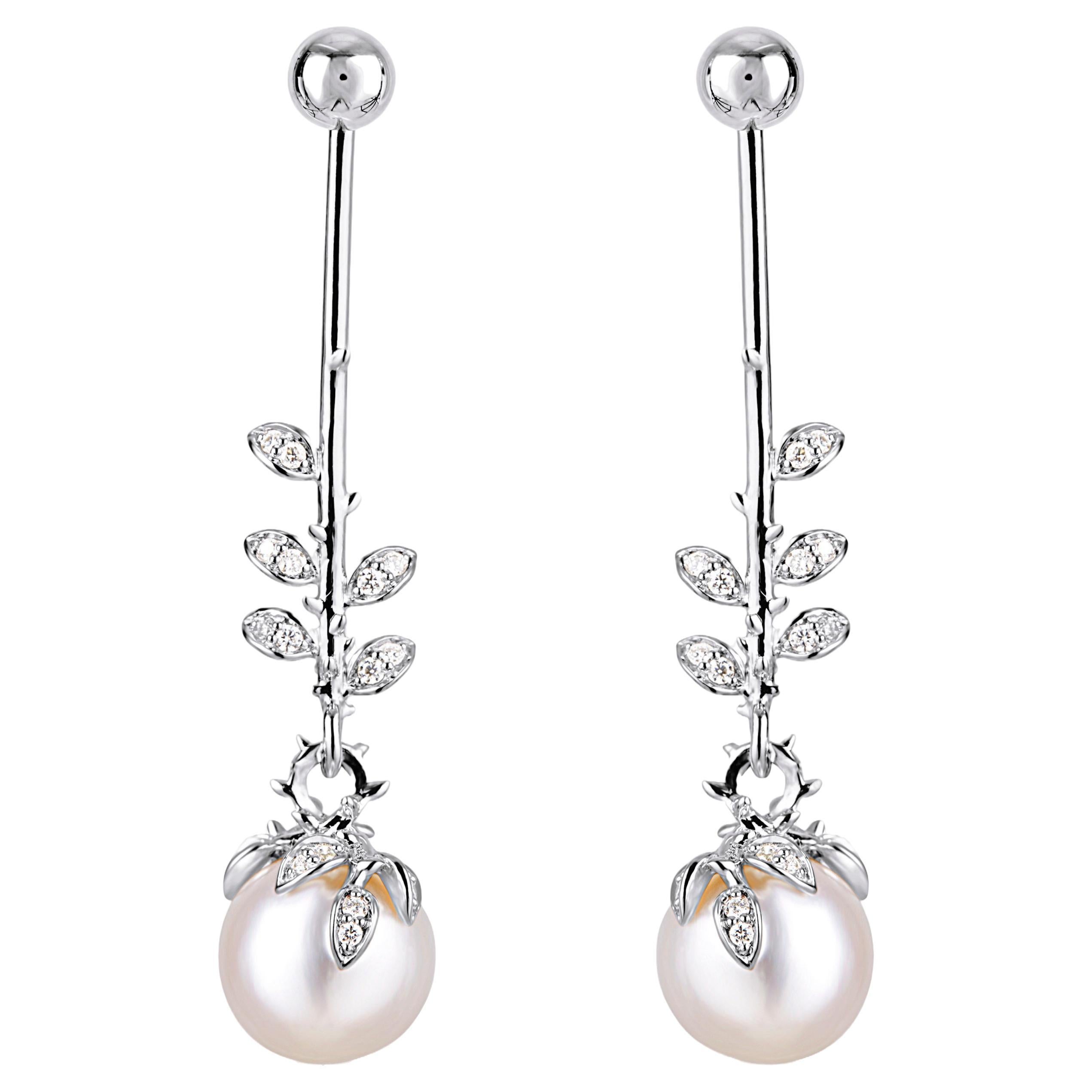 Boucles d'oreilles pendantes en perles d'eau douce avec diamants imbriqués - or blanc 9ct en vente