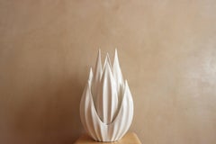 Verschachtelte Blütenblätter. Mist White - Glänzend Weiß