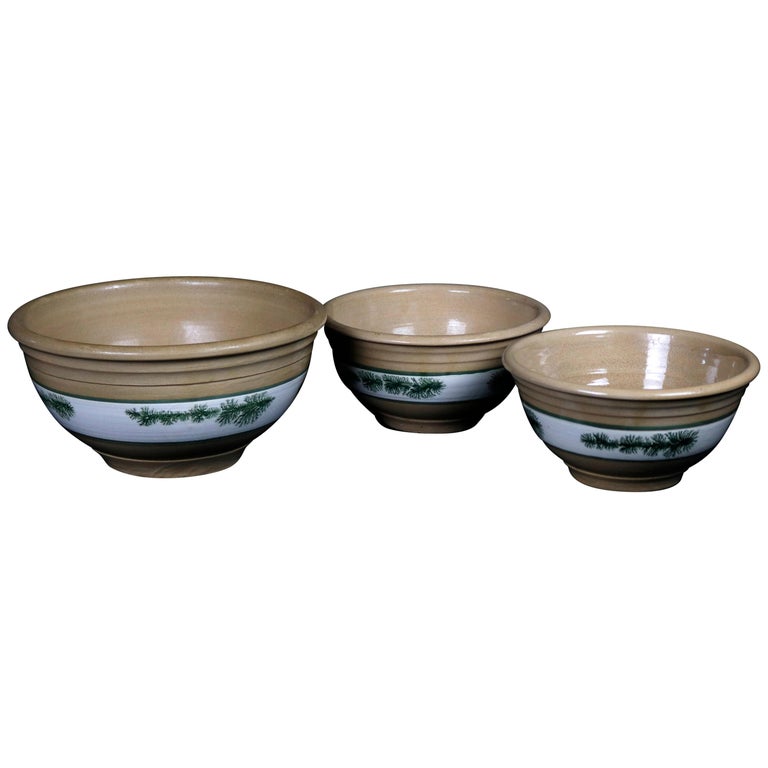 Nested Set of 3 Seaweed Mocha Decorated Pottery Mixing Bowls, 20th